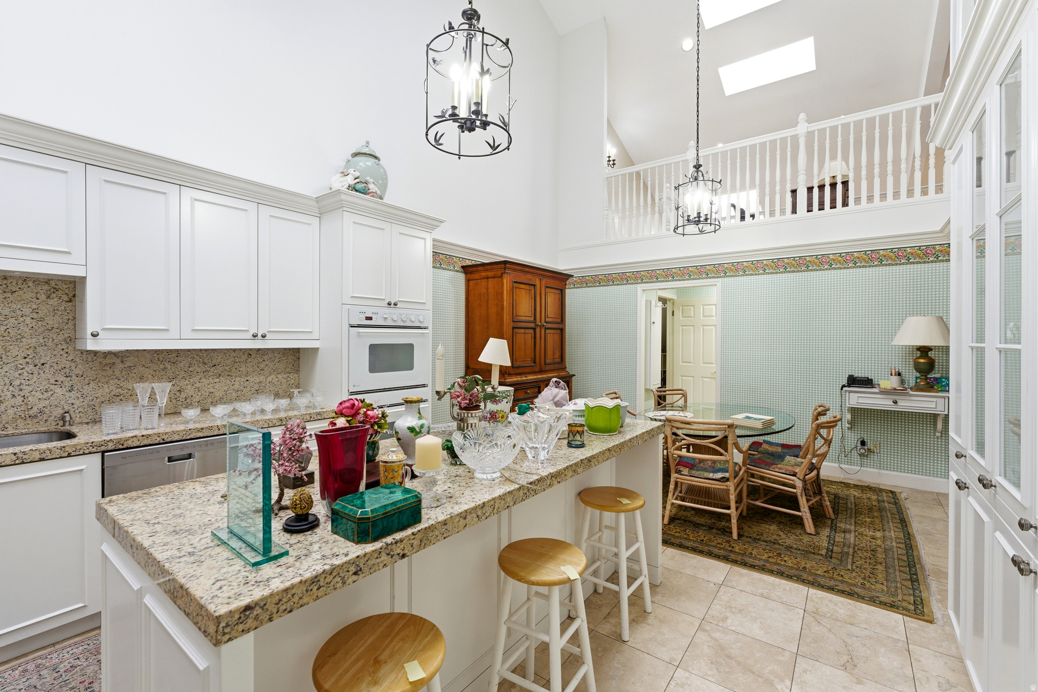 2642 MAYWOOD DR