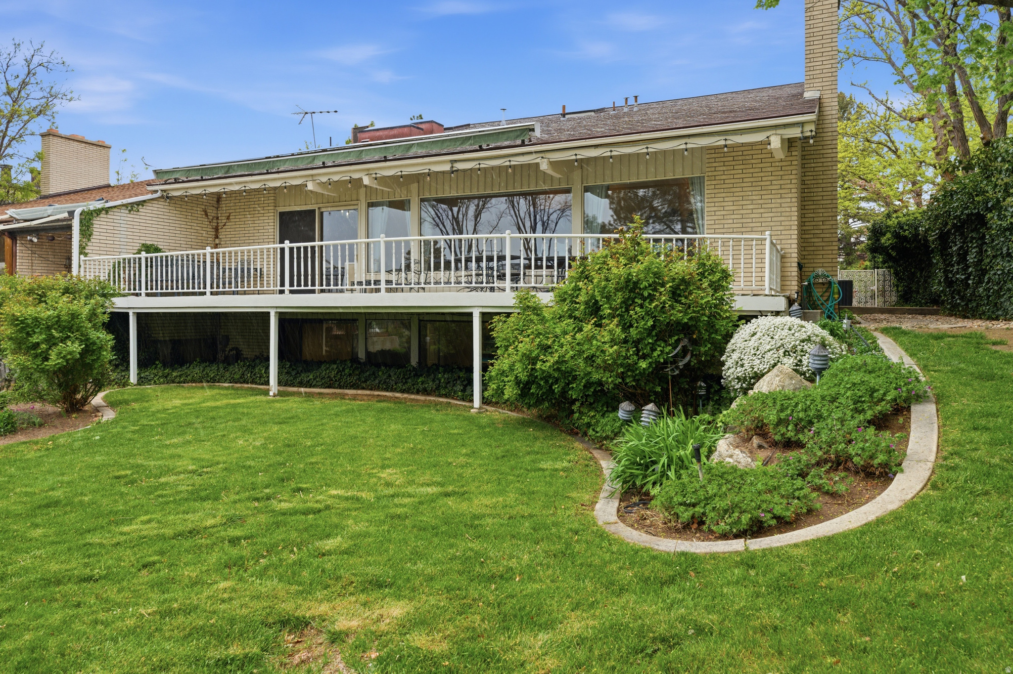 2642 MAYWOOD DR
