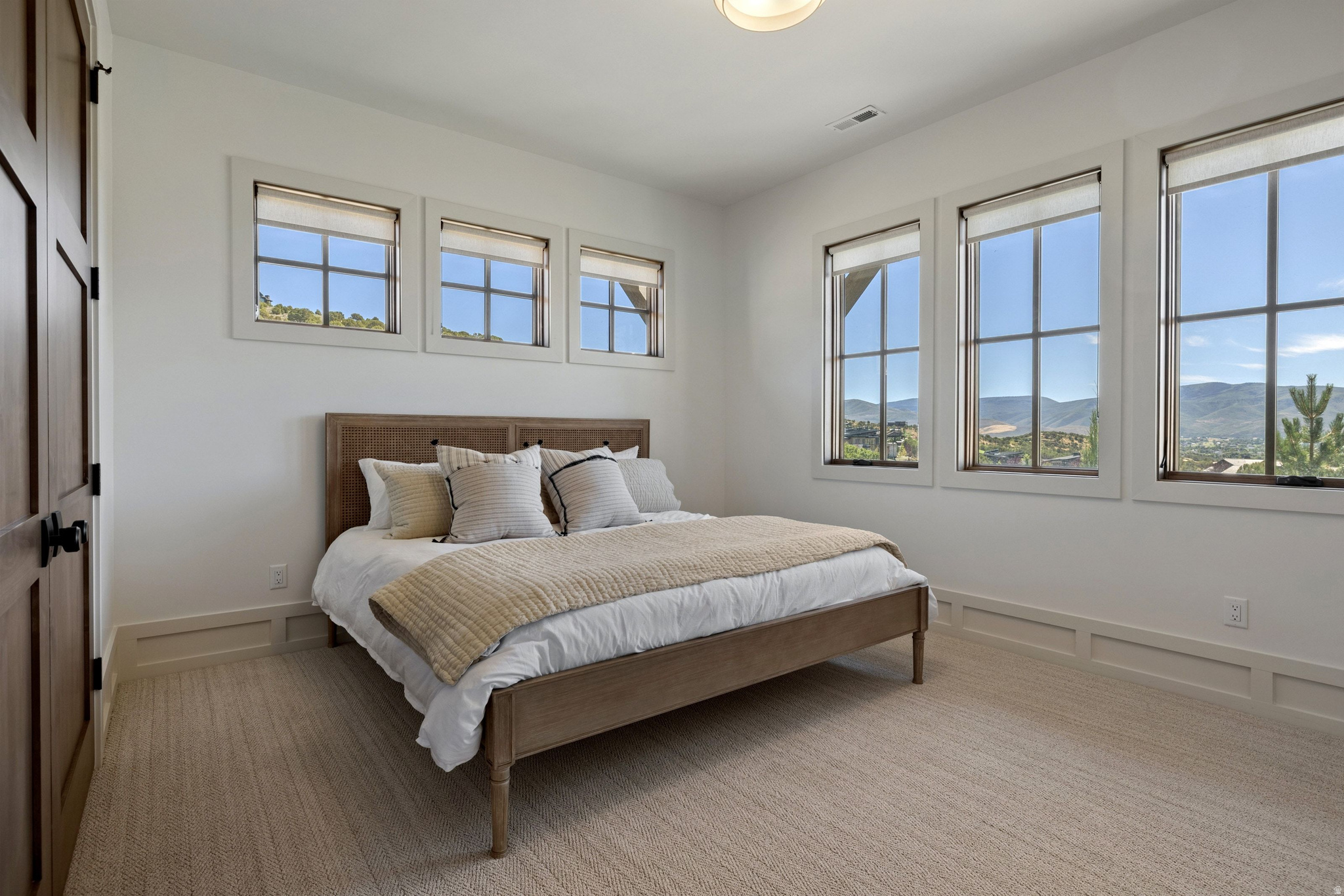 2044 E NOTCH MOUNTAIN CIR #360