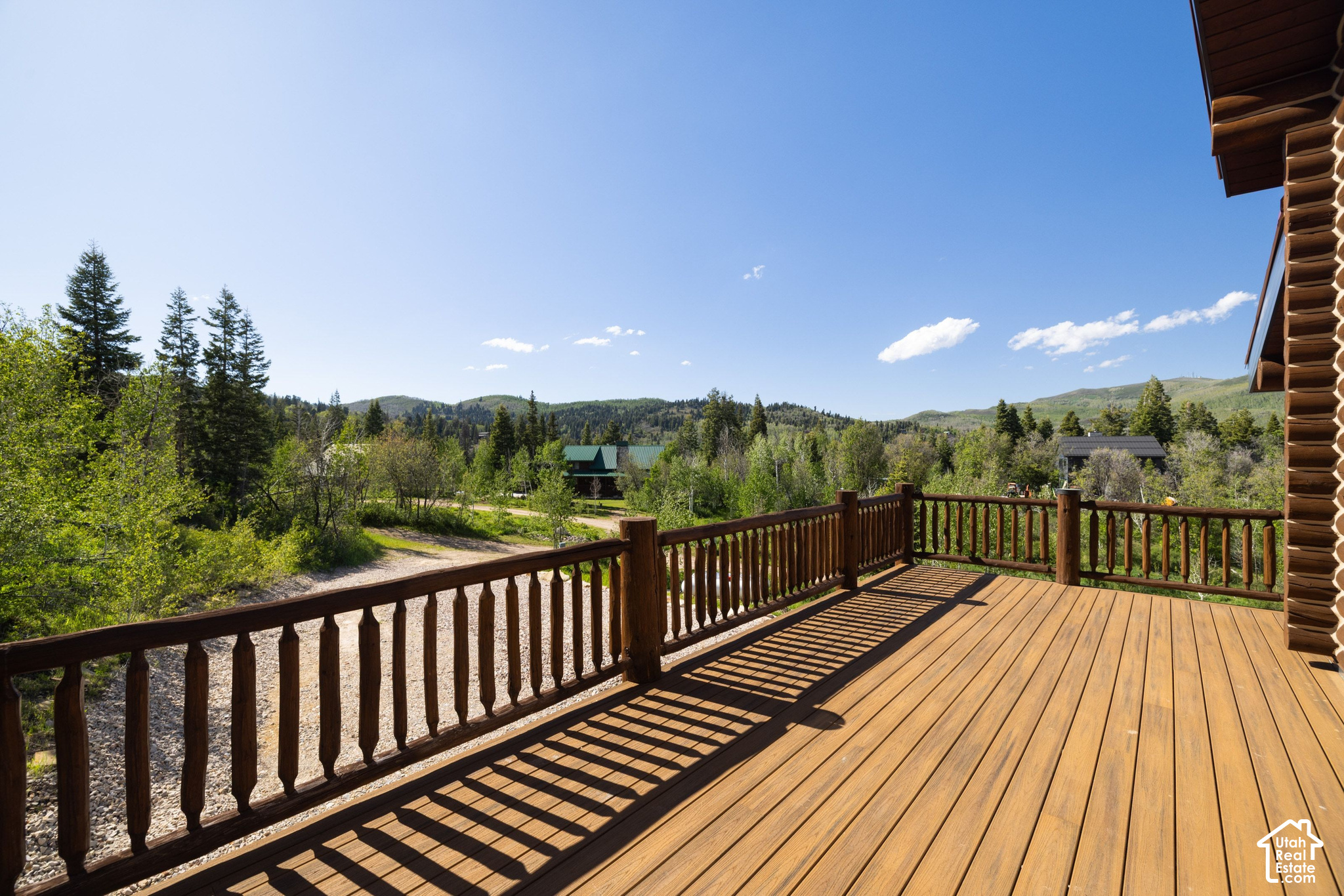 917 W DEEP FOREST RD
