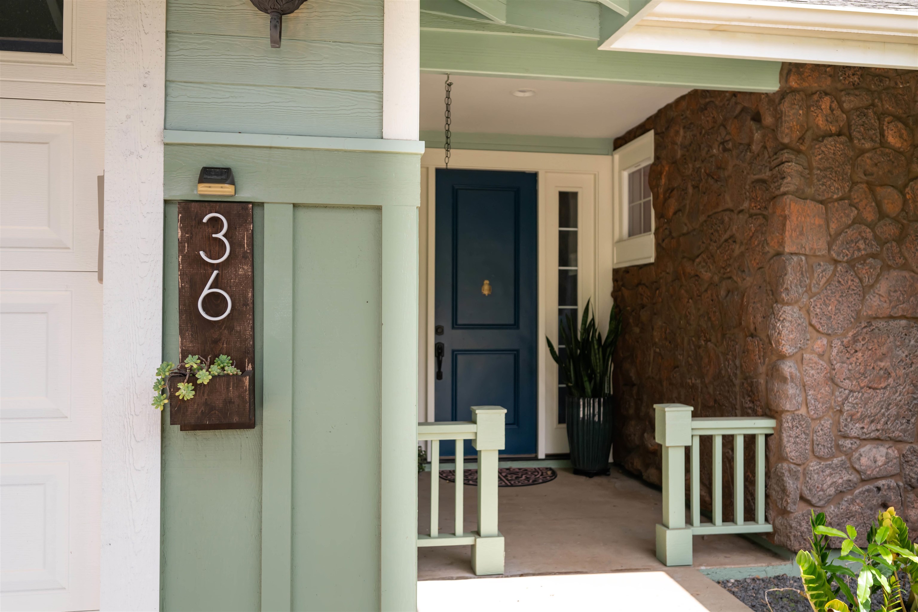 36 Nohoana Pl