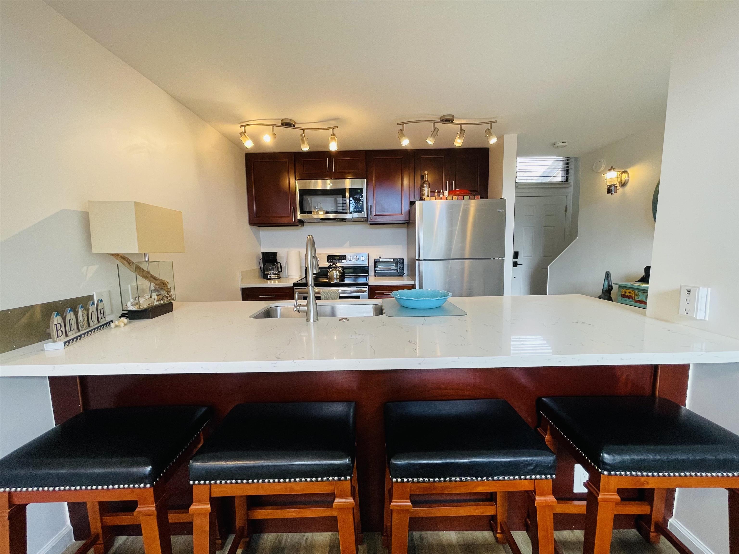 1299 ULUNIU Rd Unit: G-206