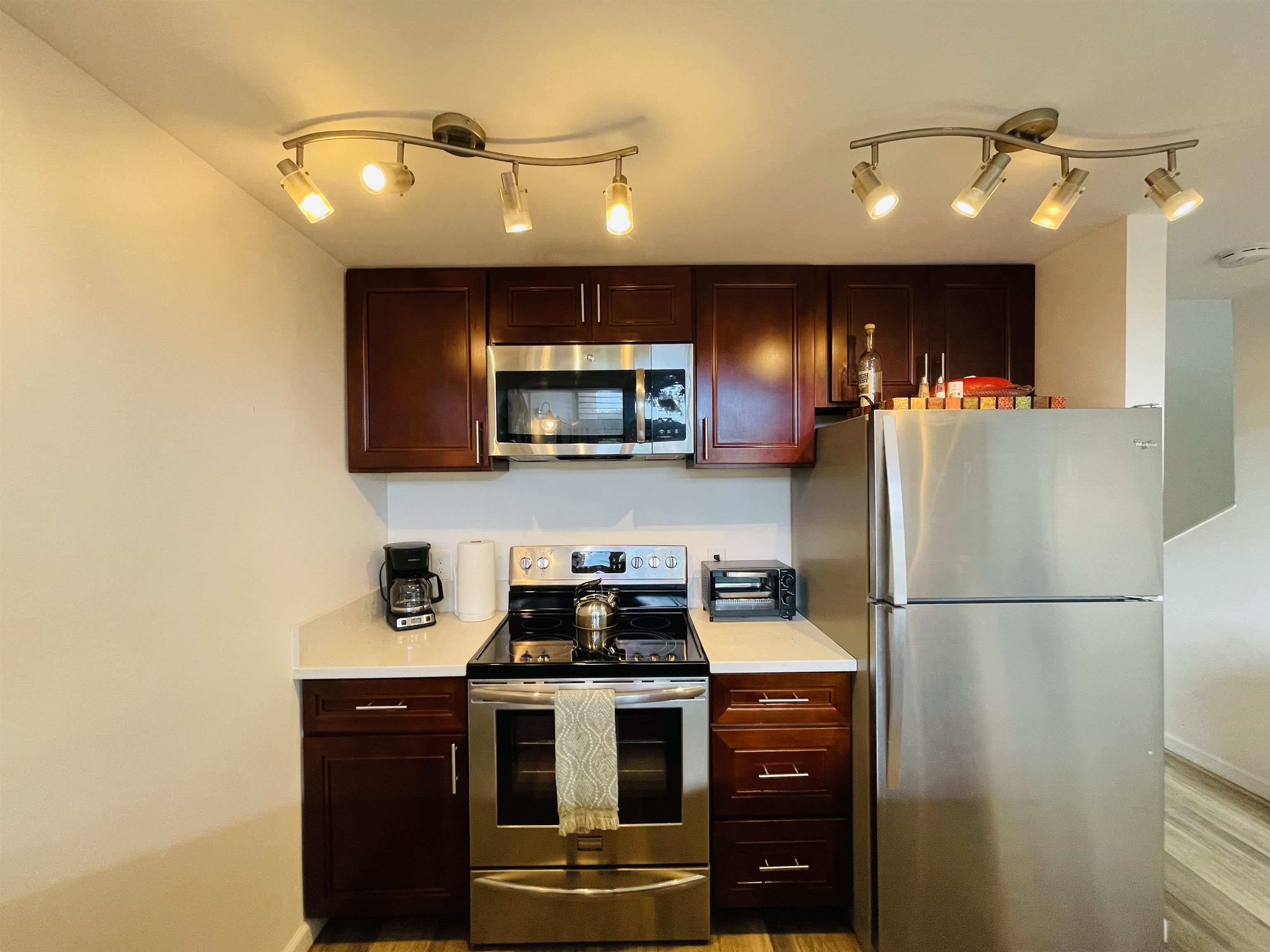 1299 ULUNIU Rd Unit: G-206