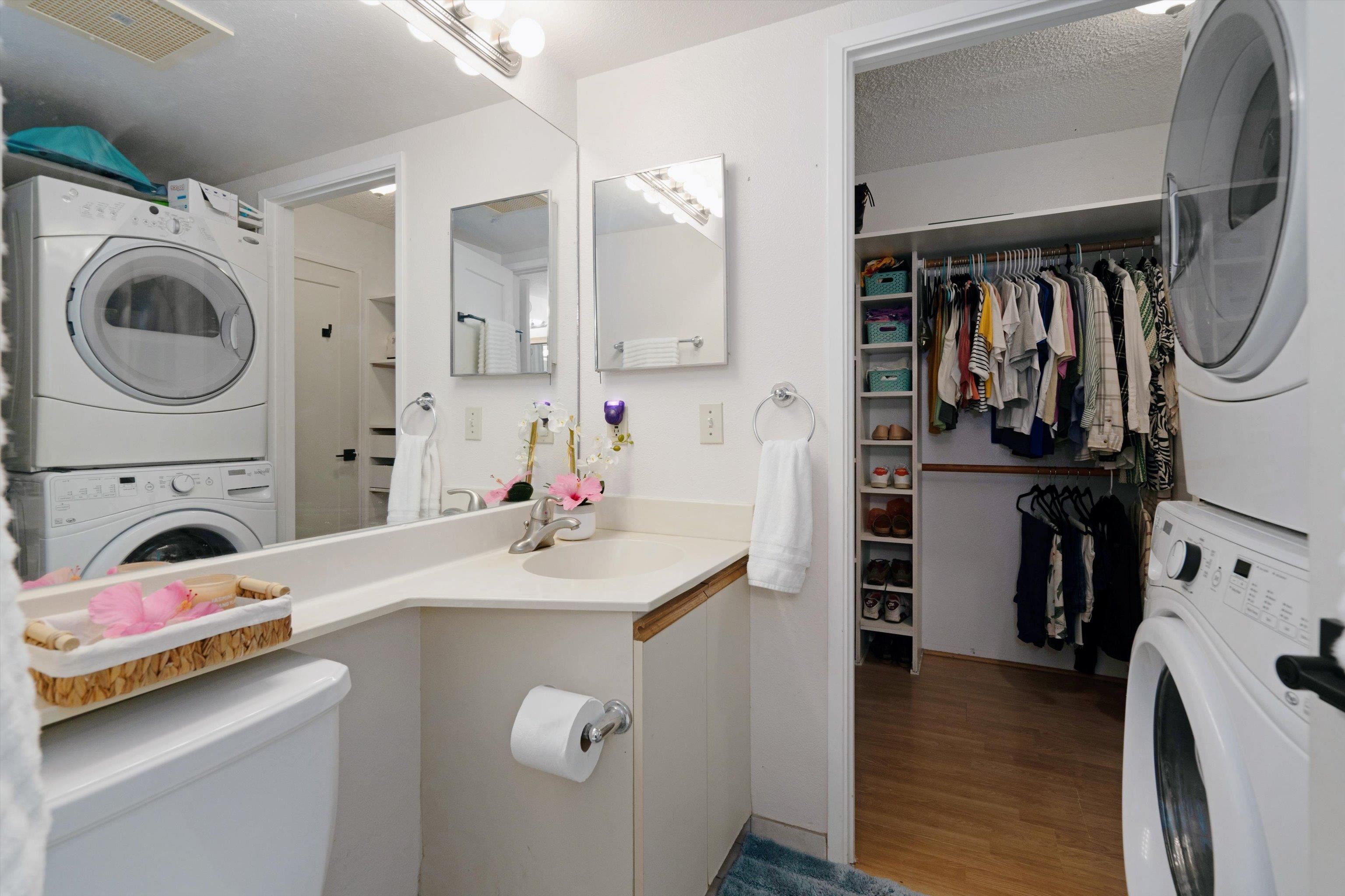140 UWAPO Rd Unit: 35-102