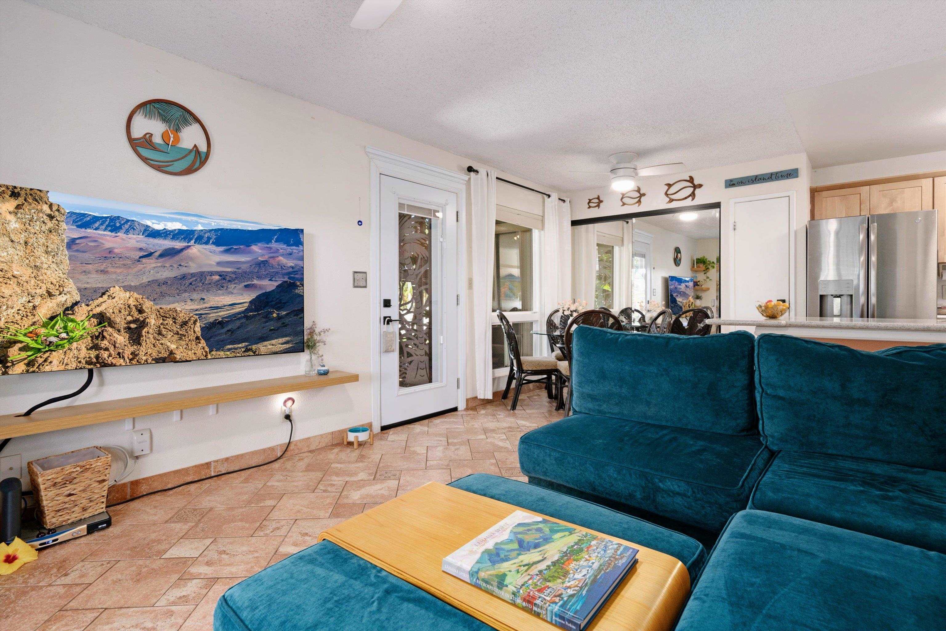 140 UWAPO Rd Unit: 35-102