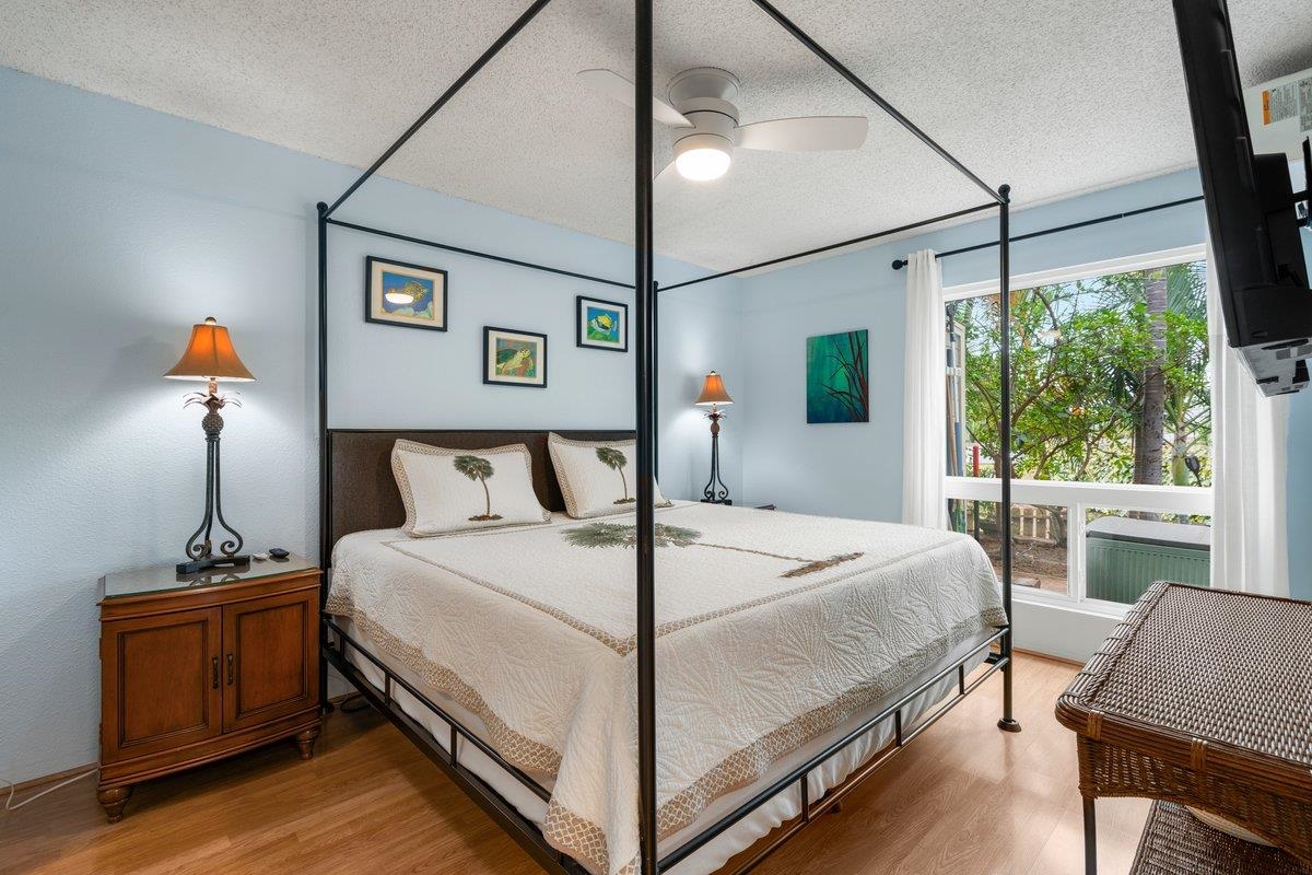 140 UWAPO Rd Unit: 35-102