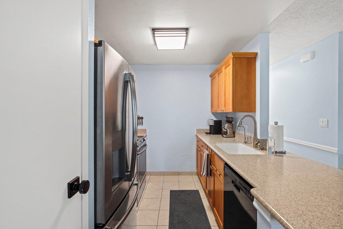140 UWAPO Rd Unit: 35-102