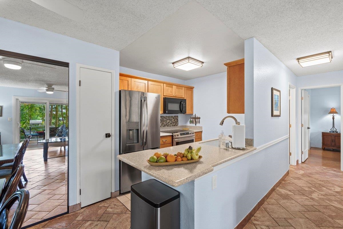 140 UWAPO Rd Unit: 35-102