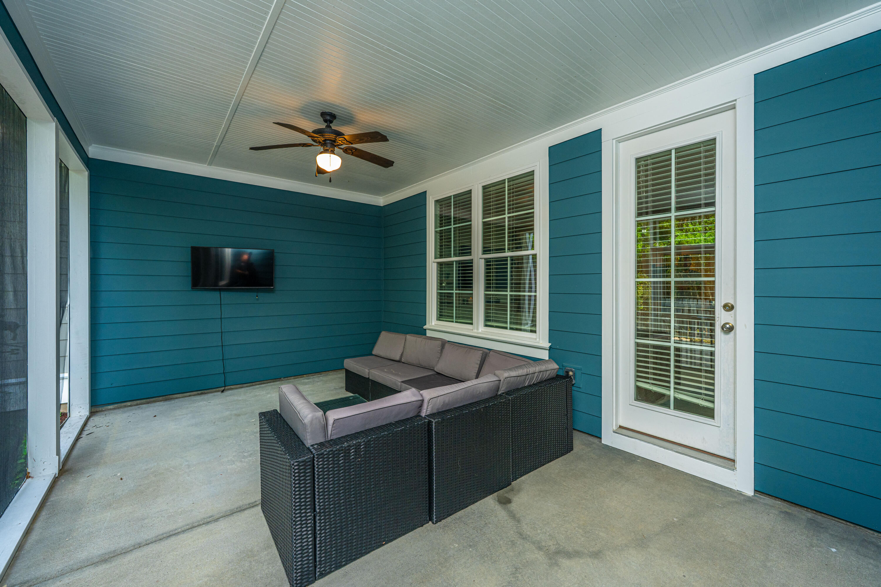 2525 Kings Gate Lane