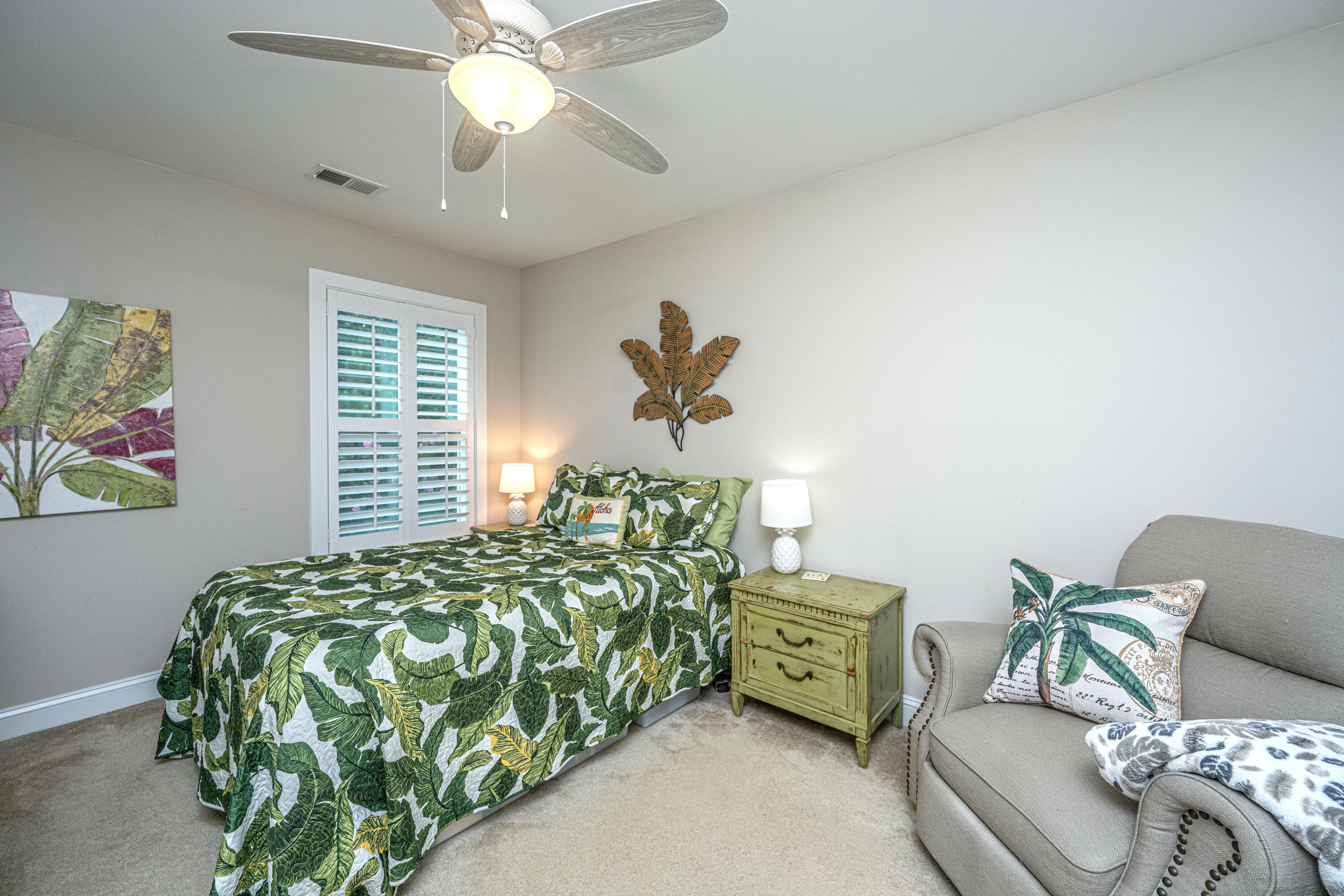 2851 Moonbeam Drive