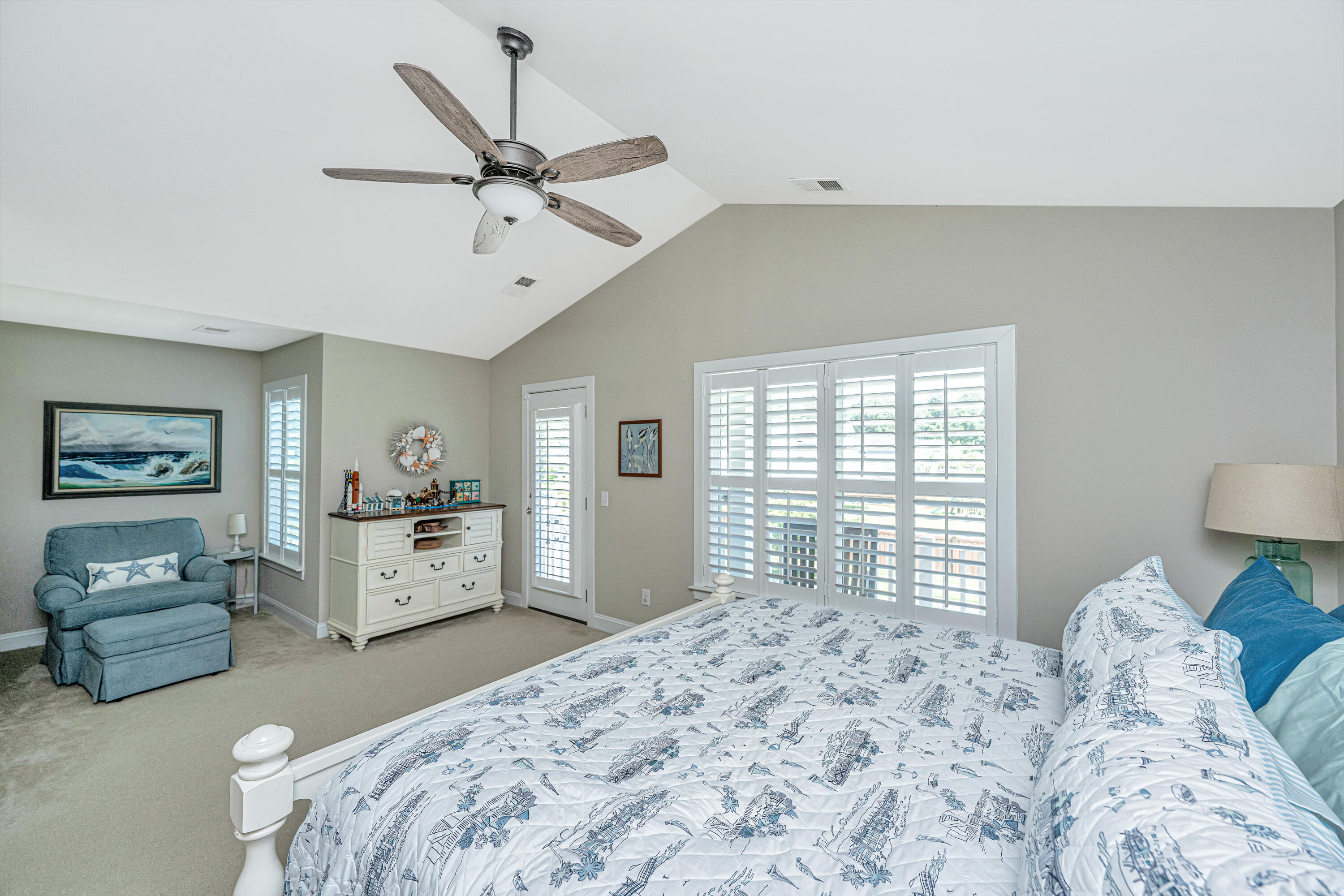 2851 Moonbeam Drive