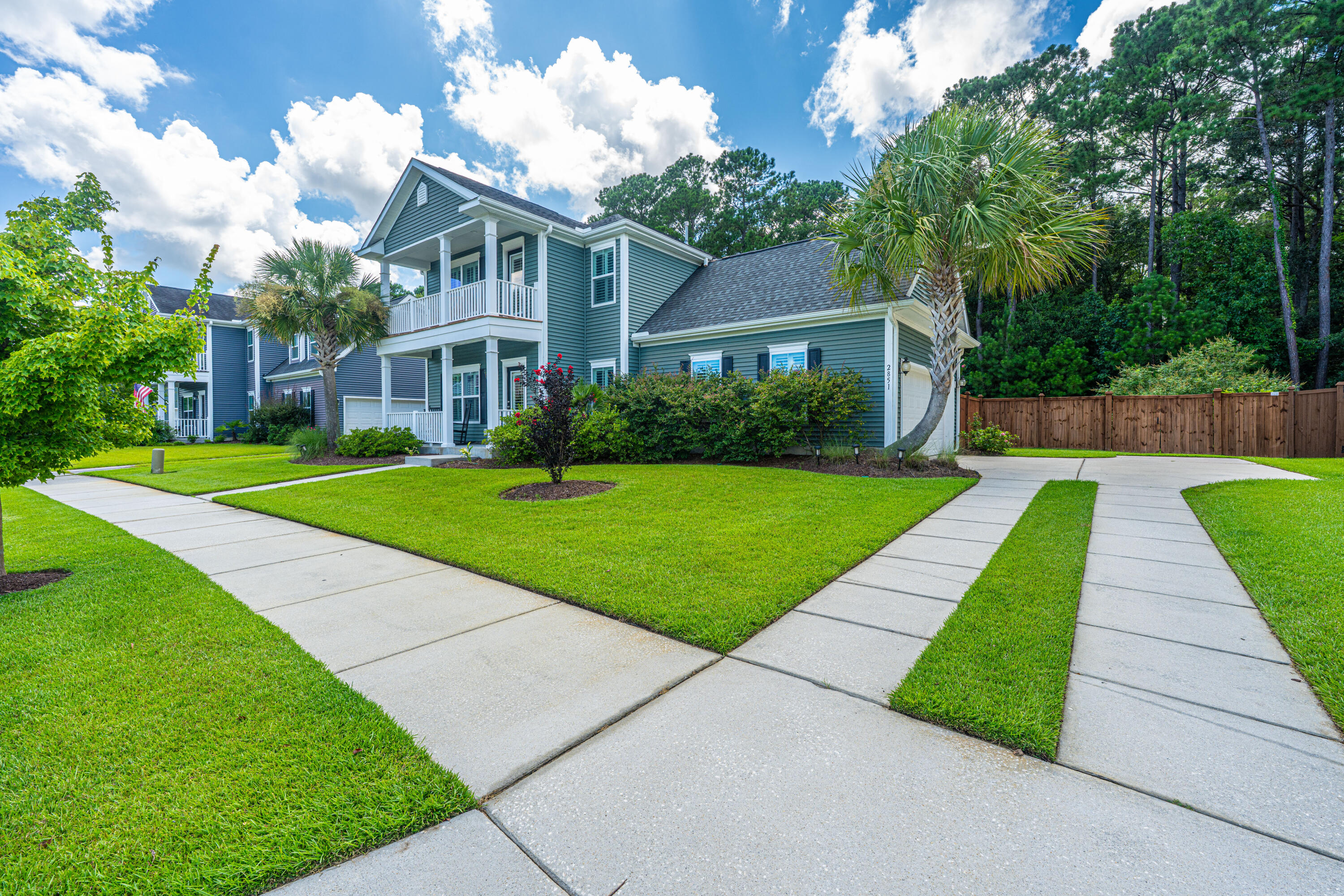 2851 Moonbeam Drive