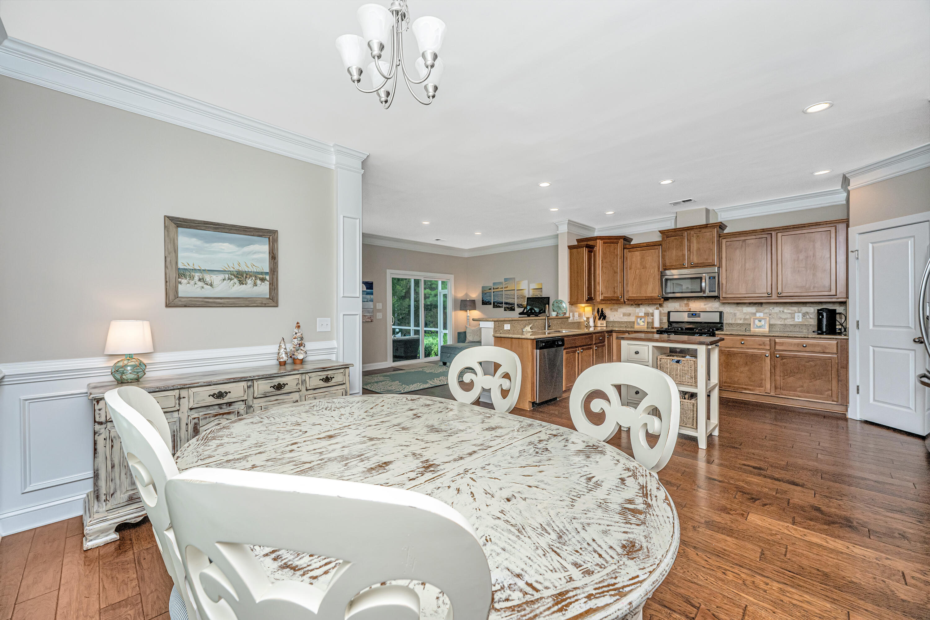 2851 Moonbeam Drive