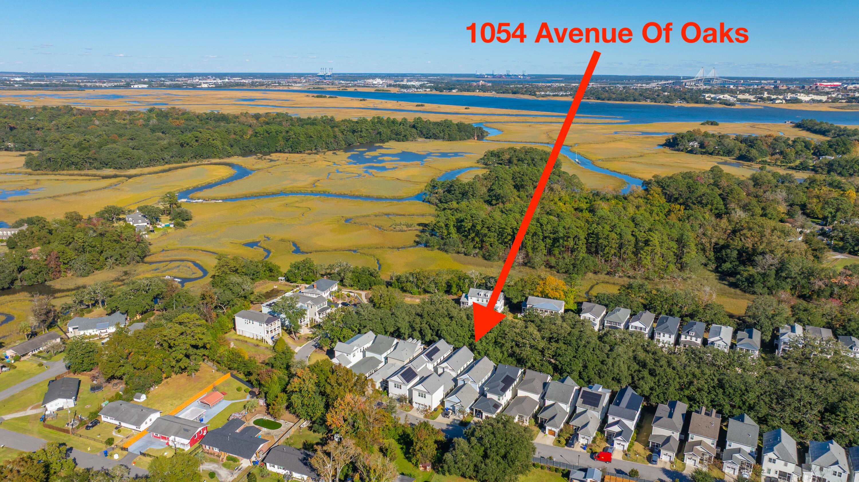 1054 Avenue Of Oaks