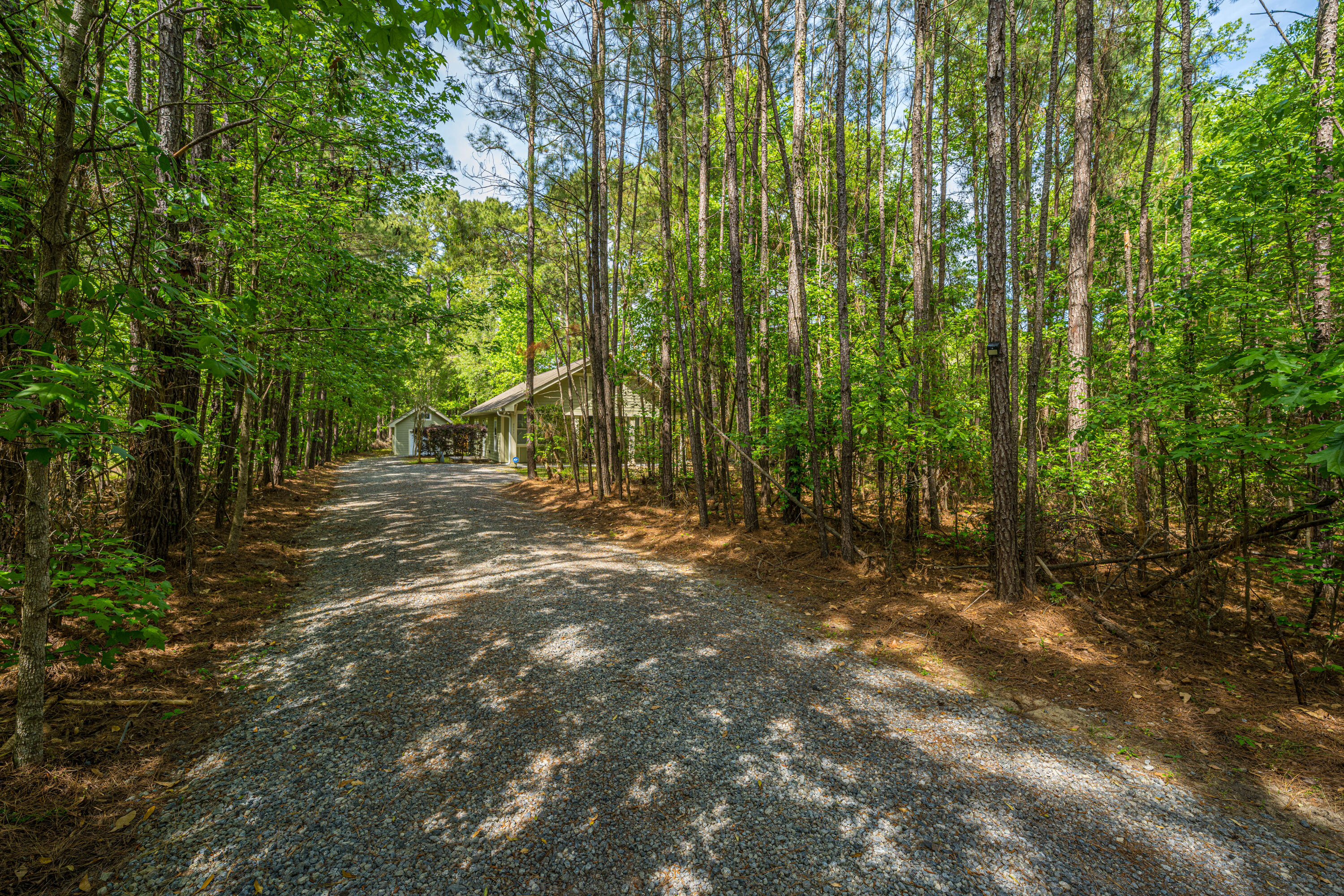 6037 Chisolm Road