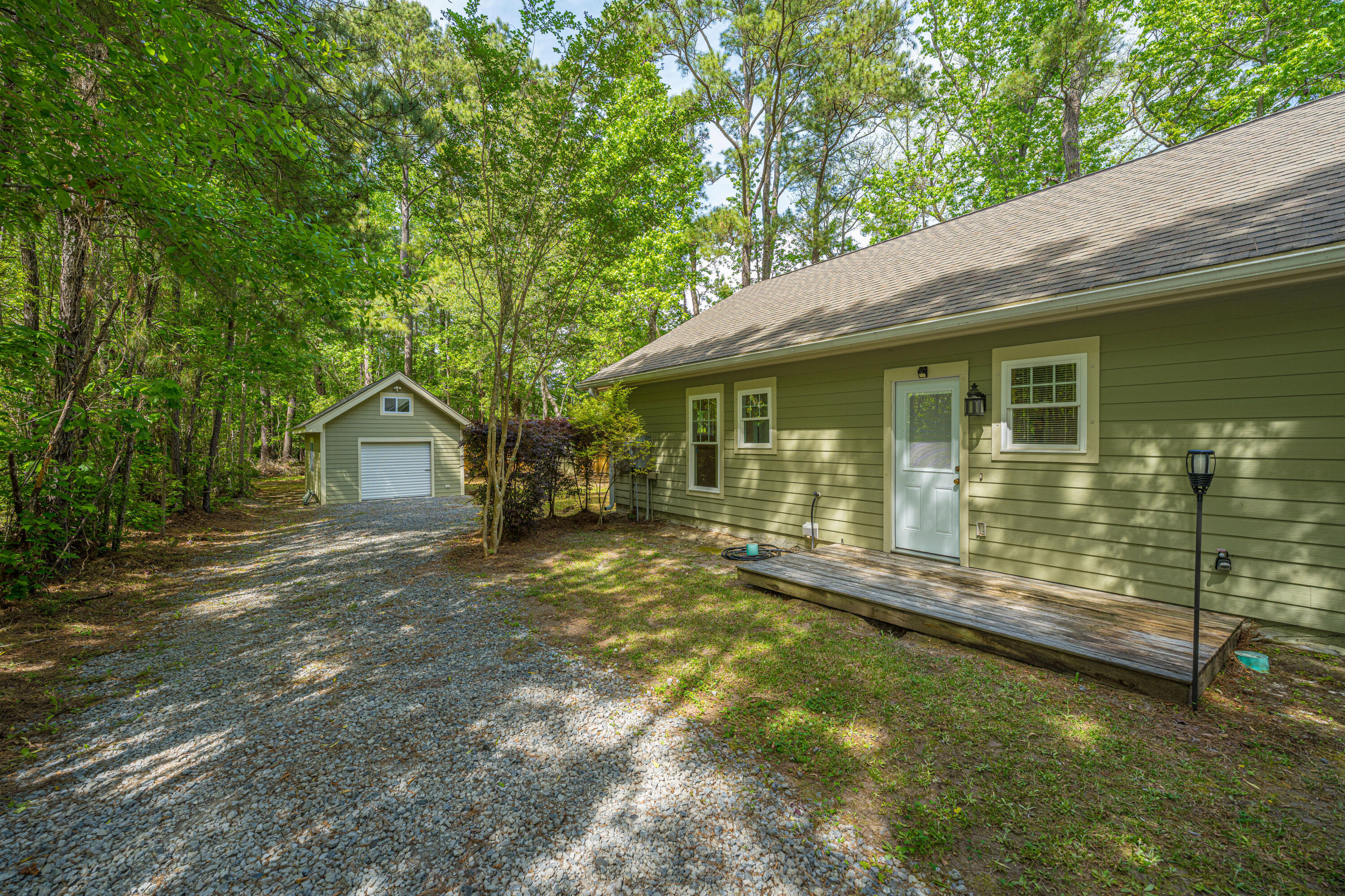 6037 Chisolm Road