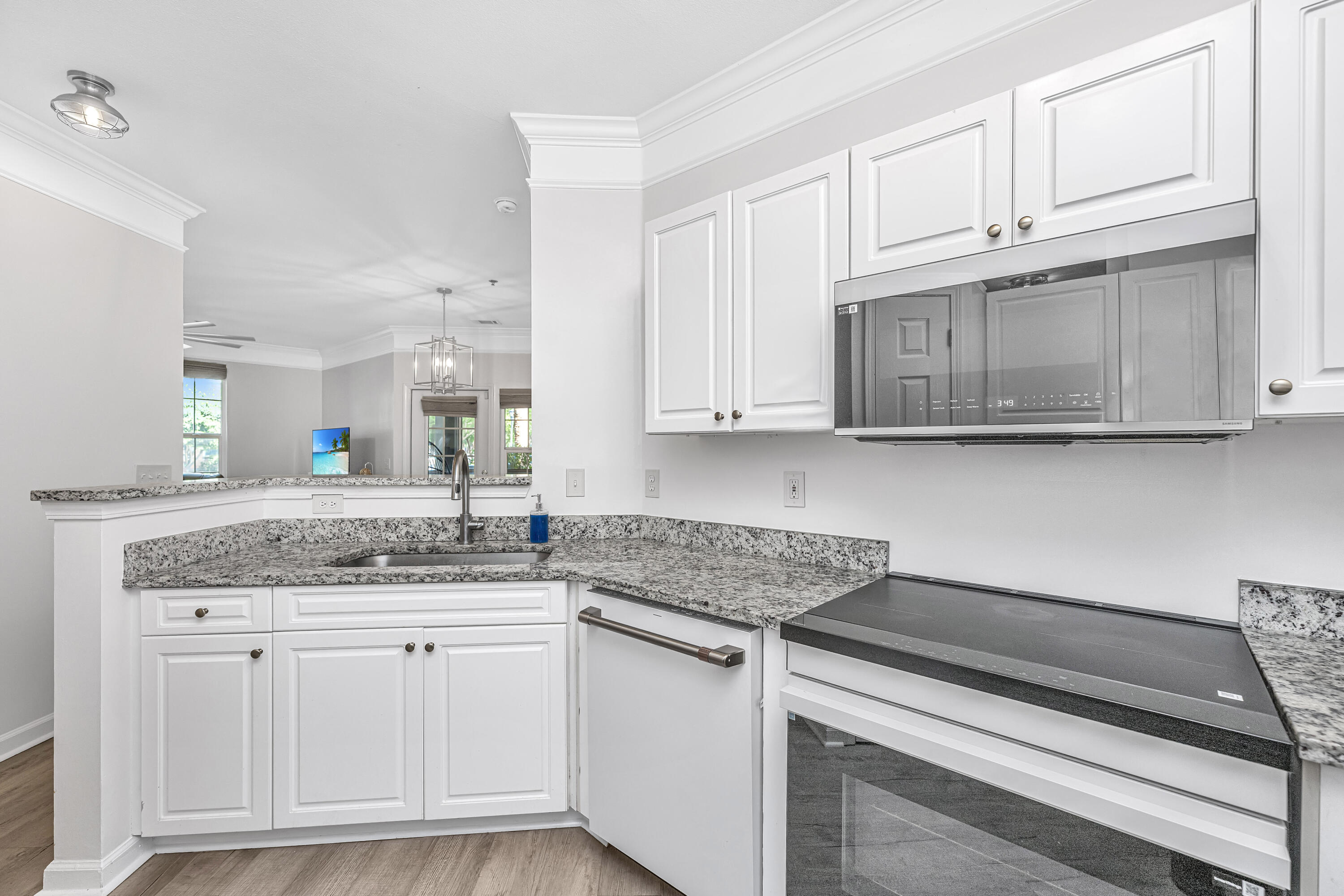 1216 Telfair Way