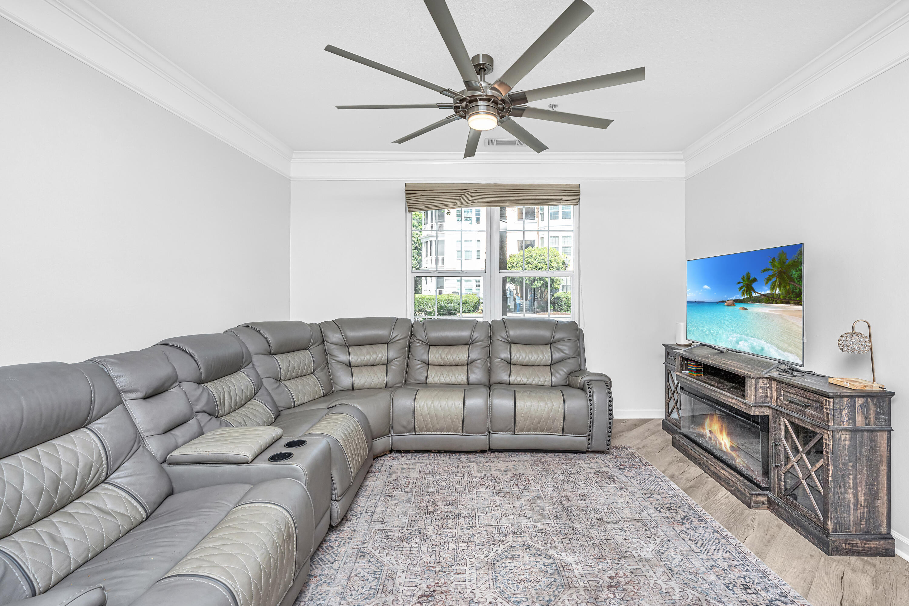 1216 Telfair Way
