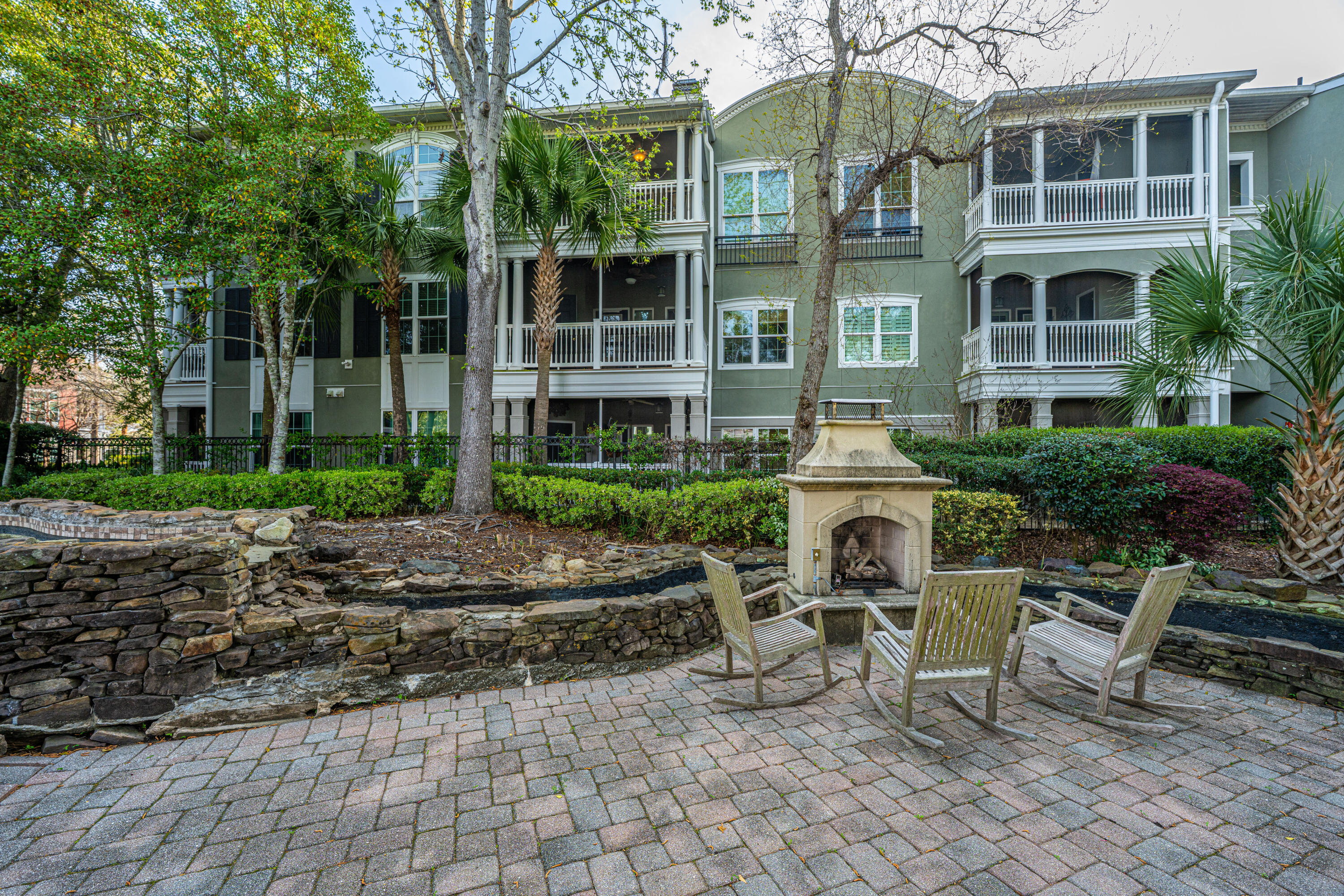 1216 Telfair Way