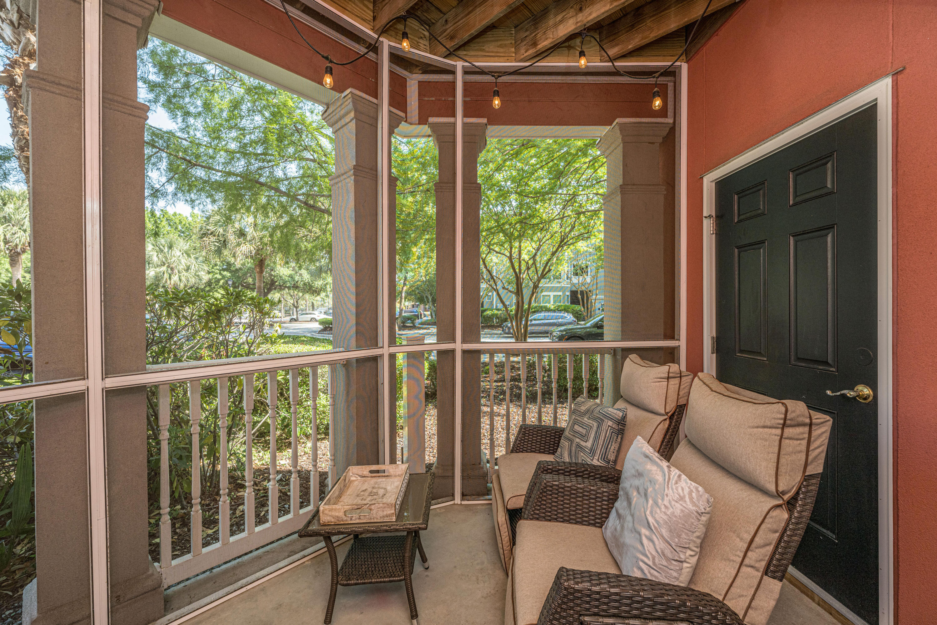 1216 Telfair Way