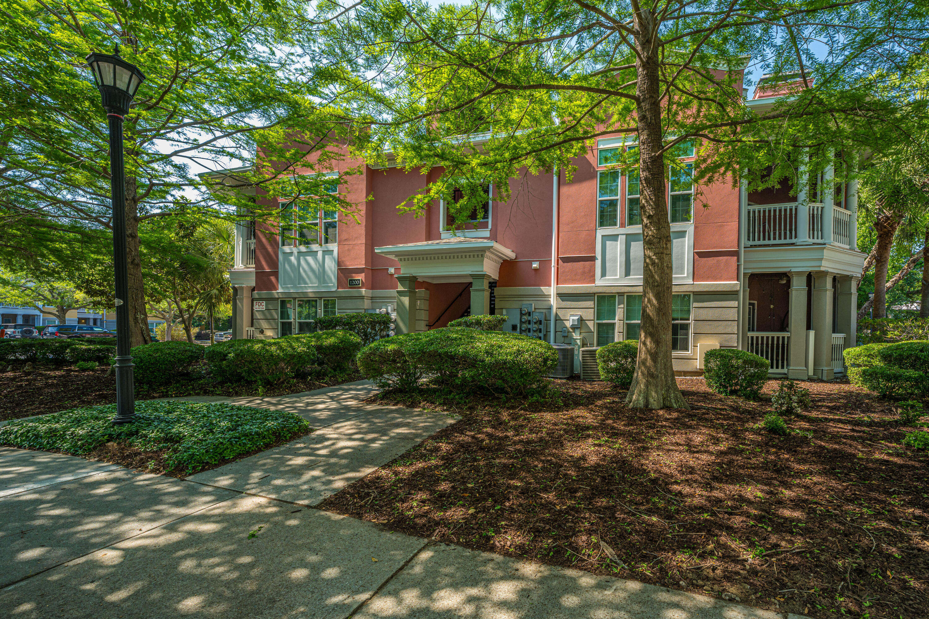 1216 Telfair Way