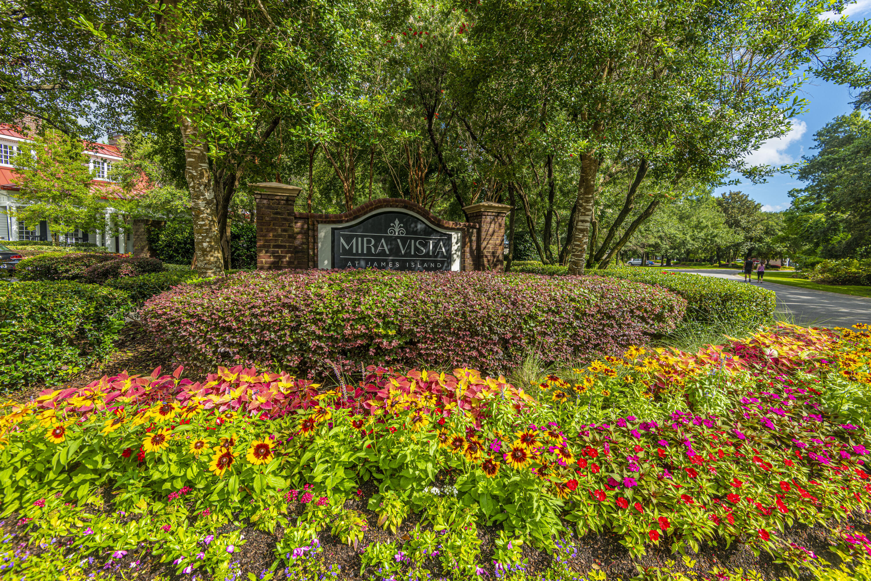 1216 Telfair Way