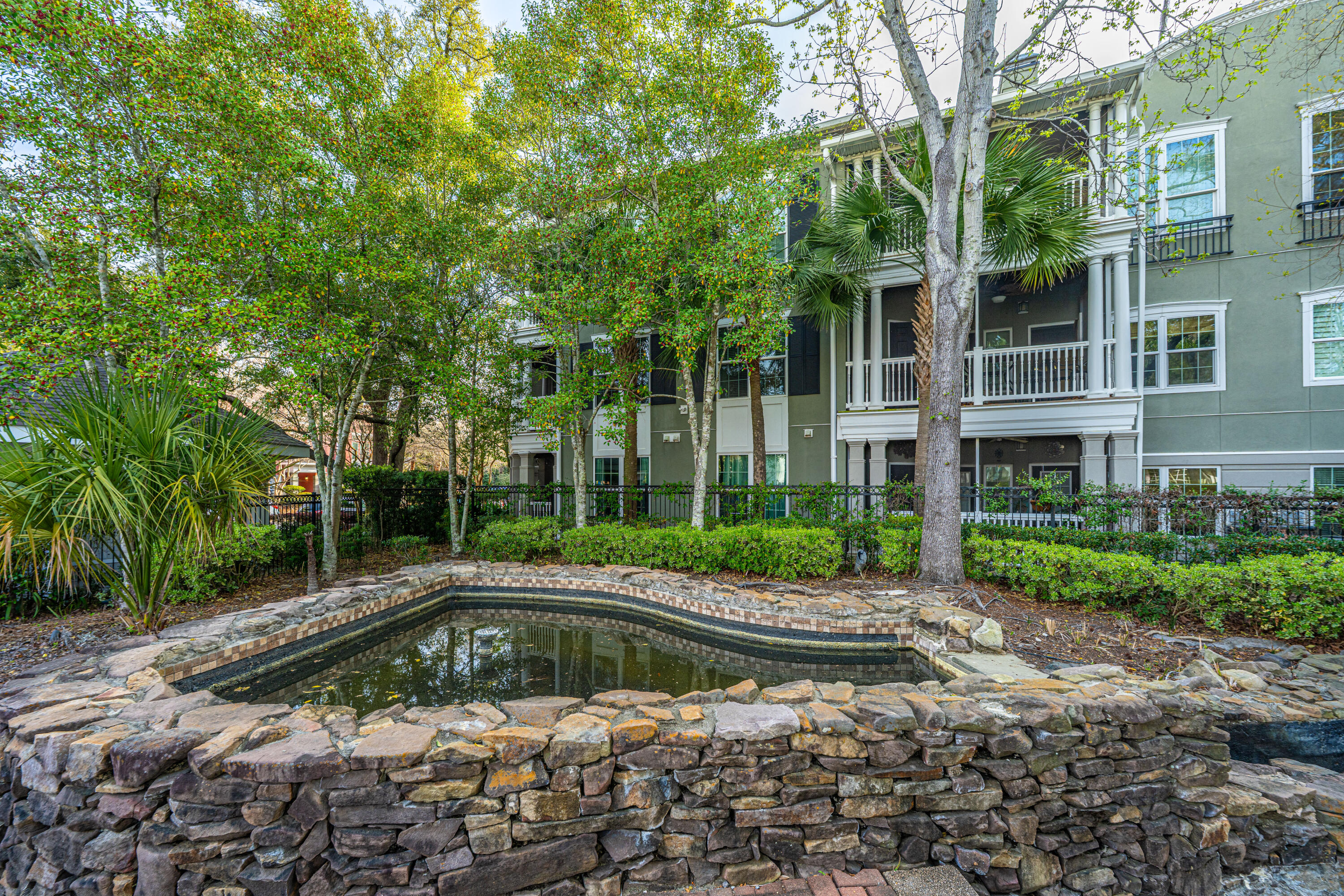 1216 Telfair Way