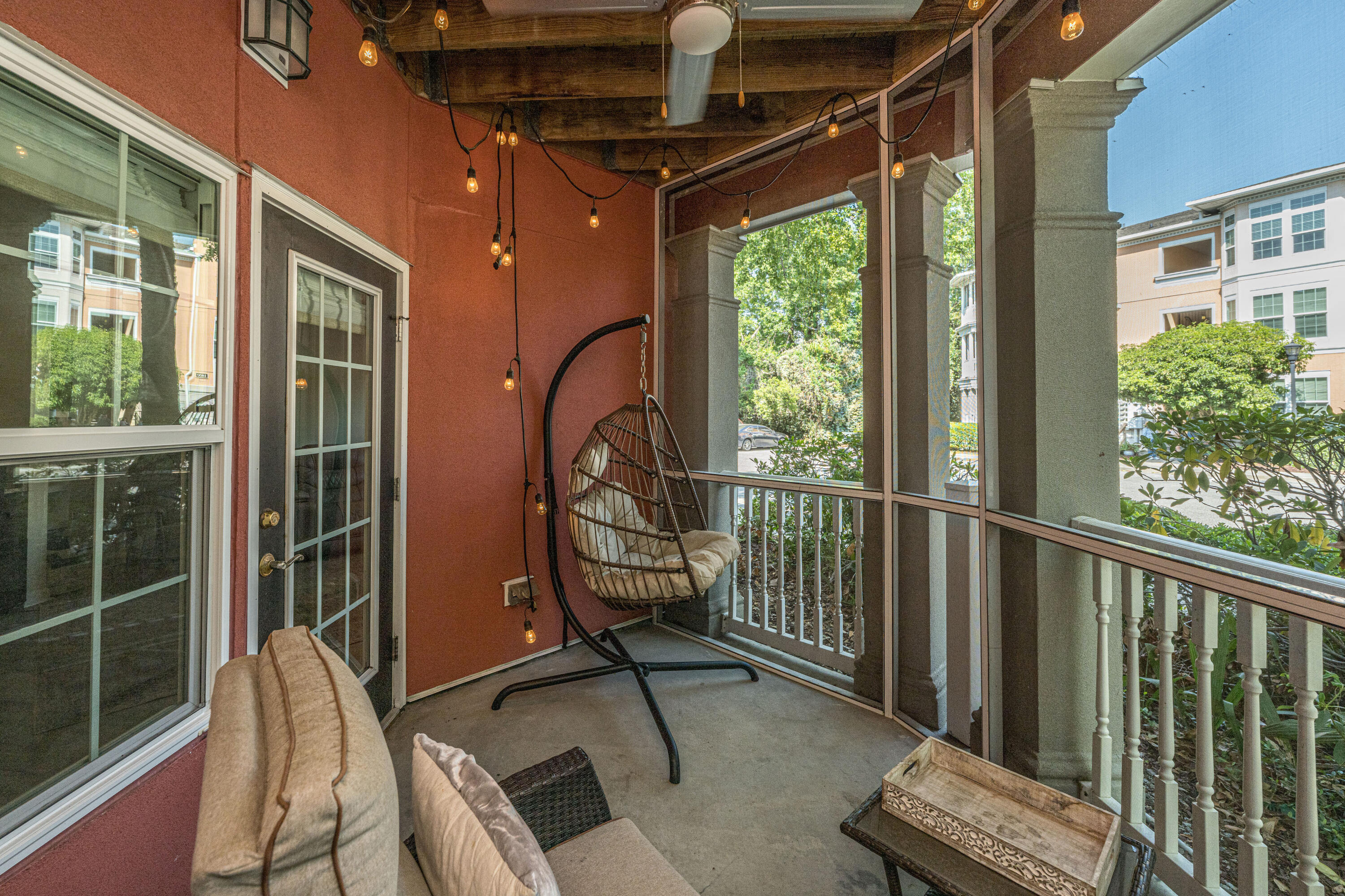 1216 Telfair Way