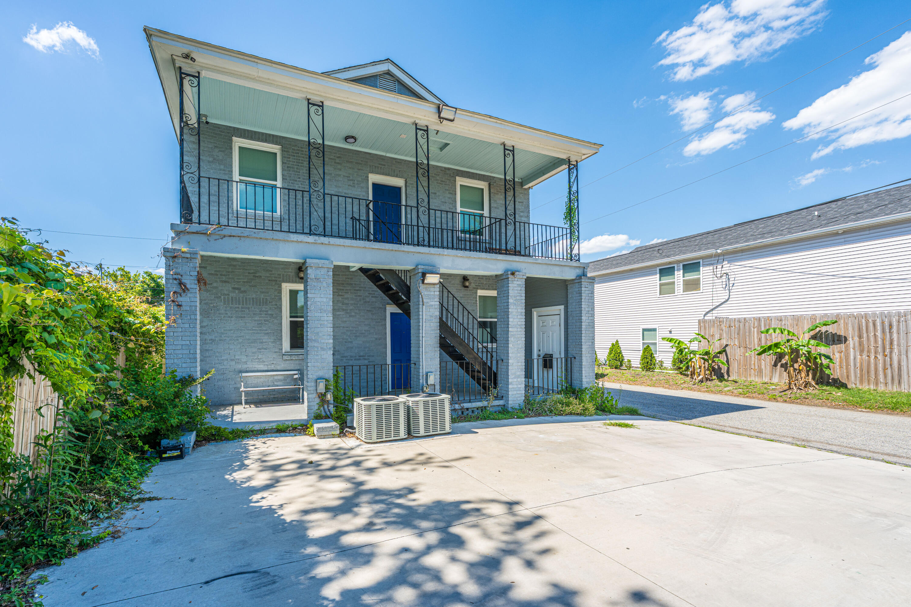 2001 Hugo Avenue # B Unit: A & B