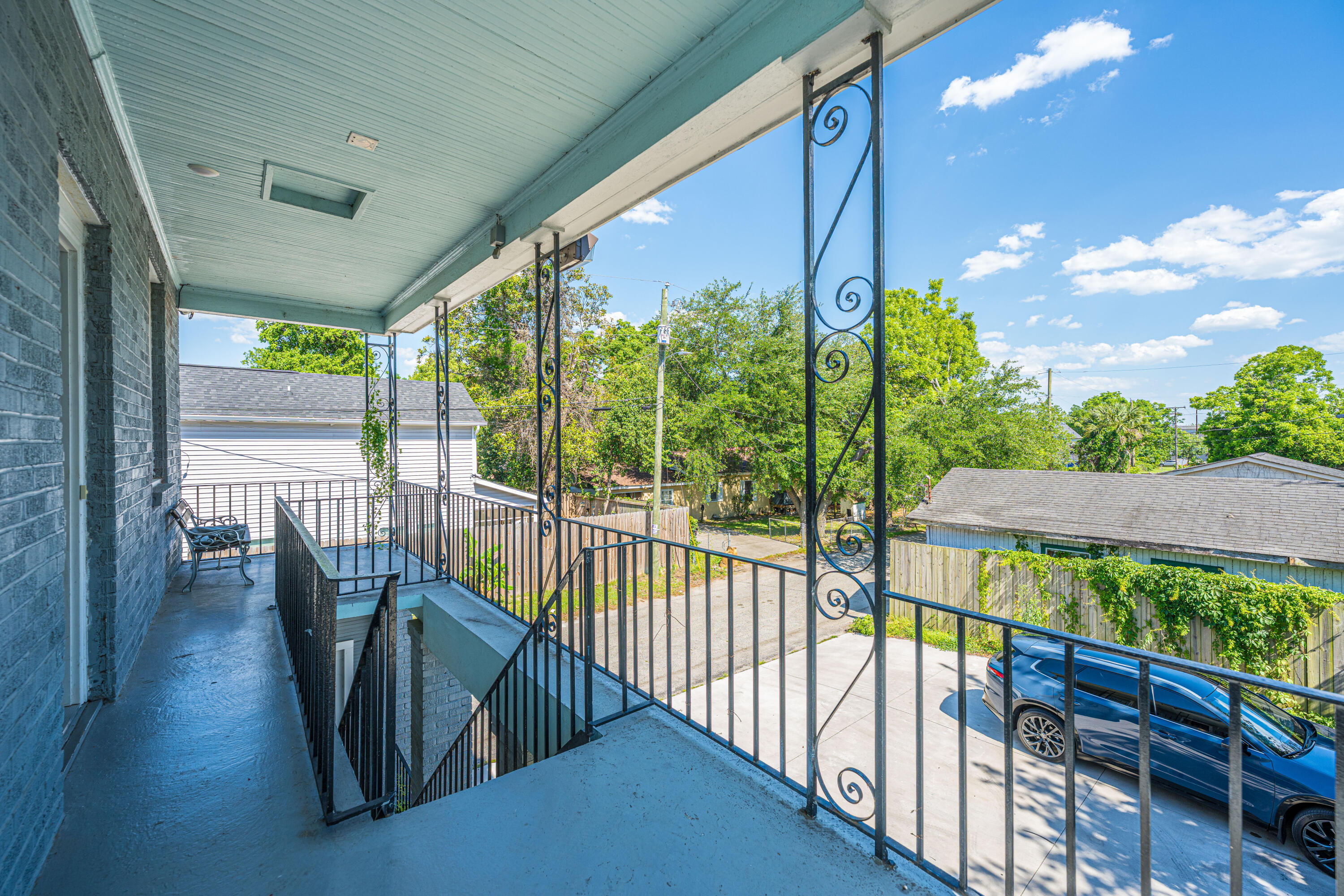 2001 Hugo Avenue # B Unit: A & B