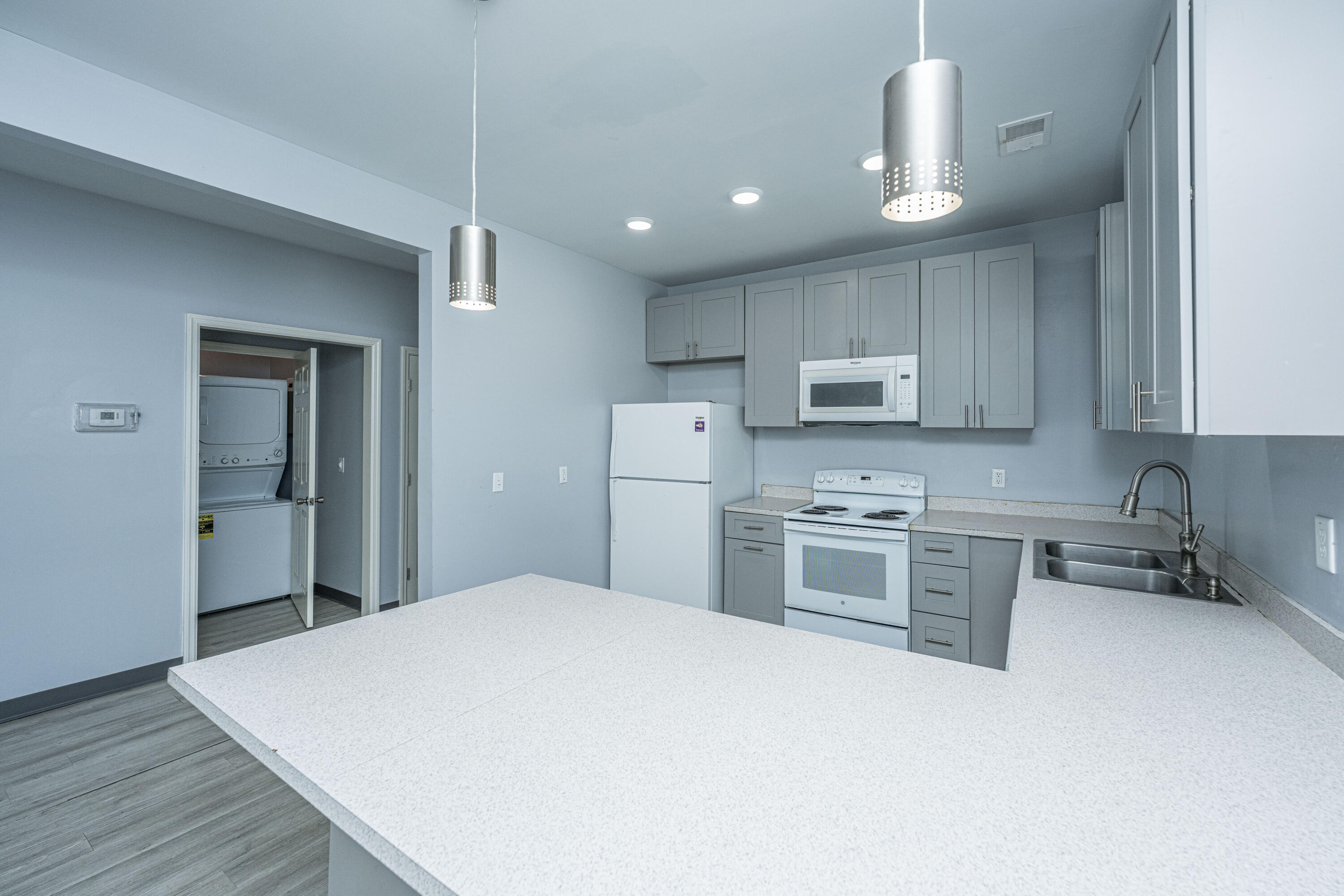 2001 Hugo Avenue # B Unit: A & B
