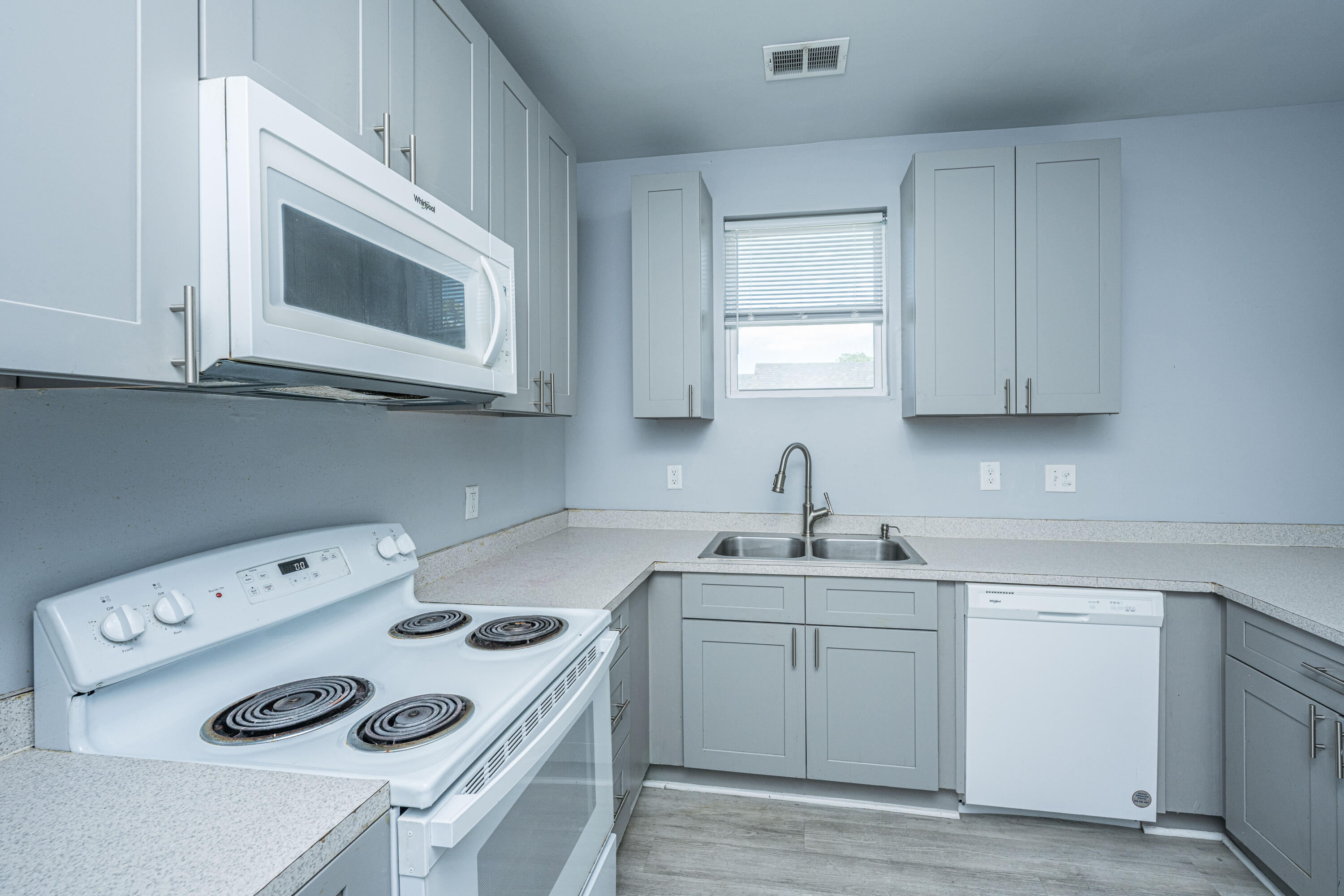 2001 Hugo Avenue # B Unit: A & B