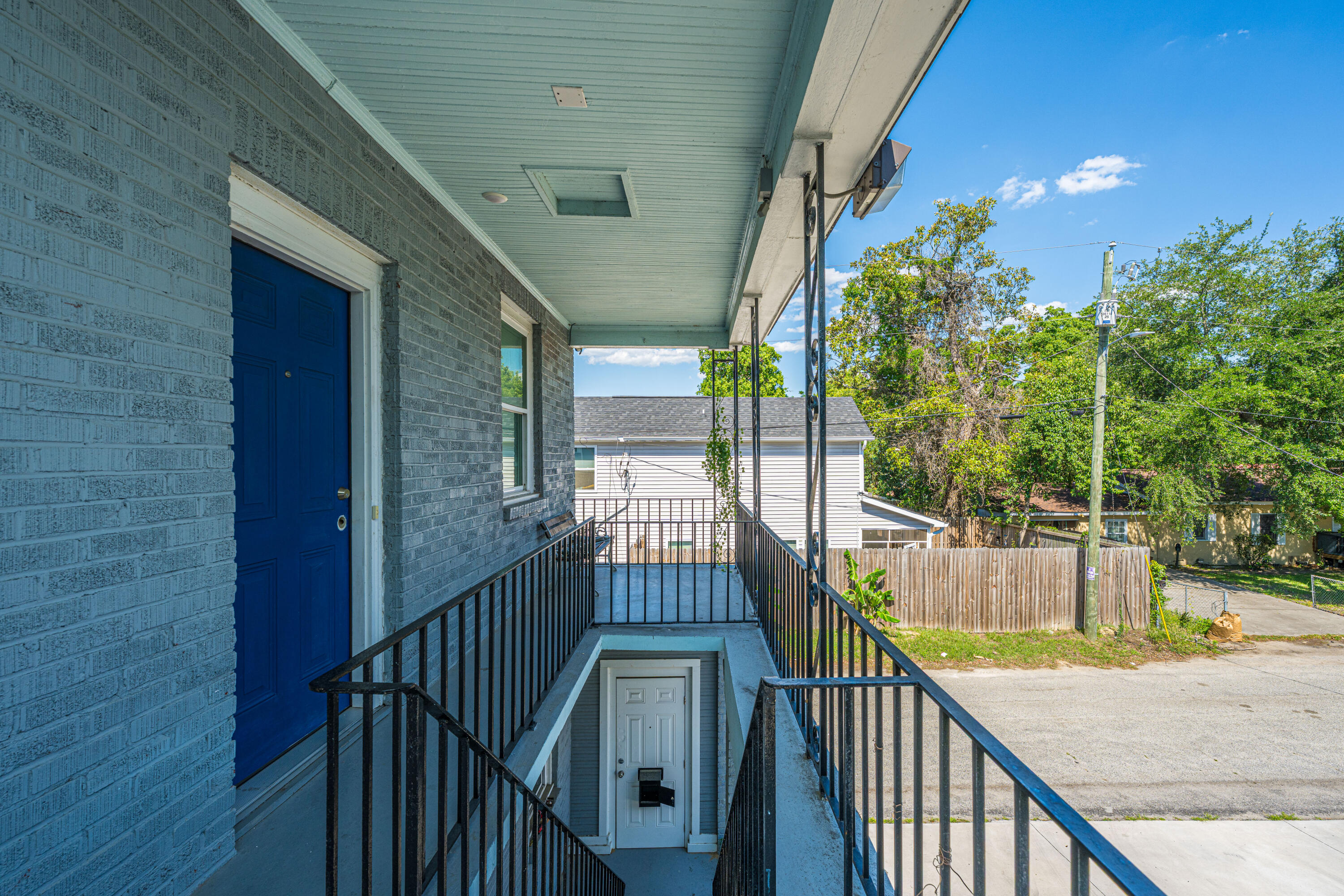 2001 Hugo Avenue # B Unit: A & B