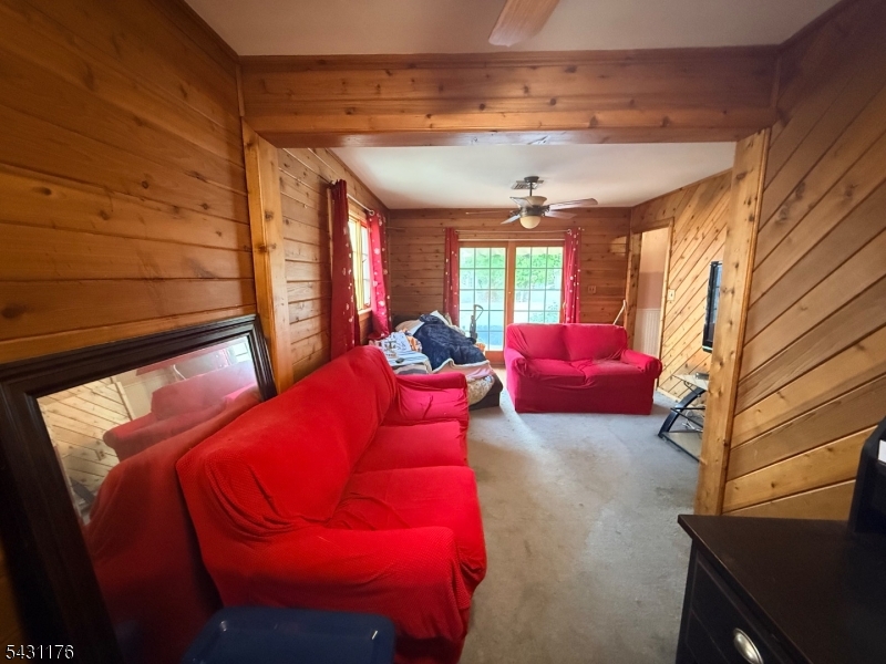 33 Park Dr