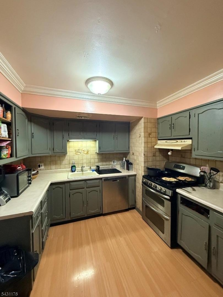 33 Park Dr