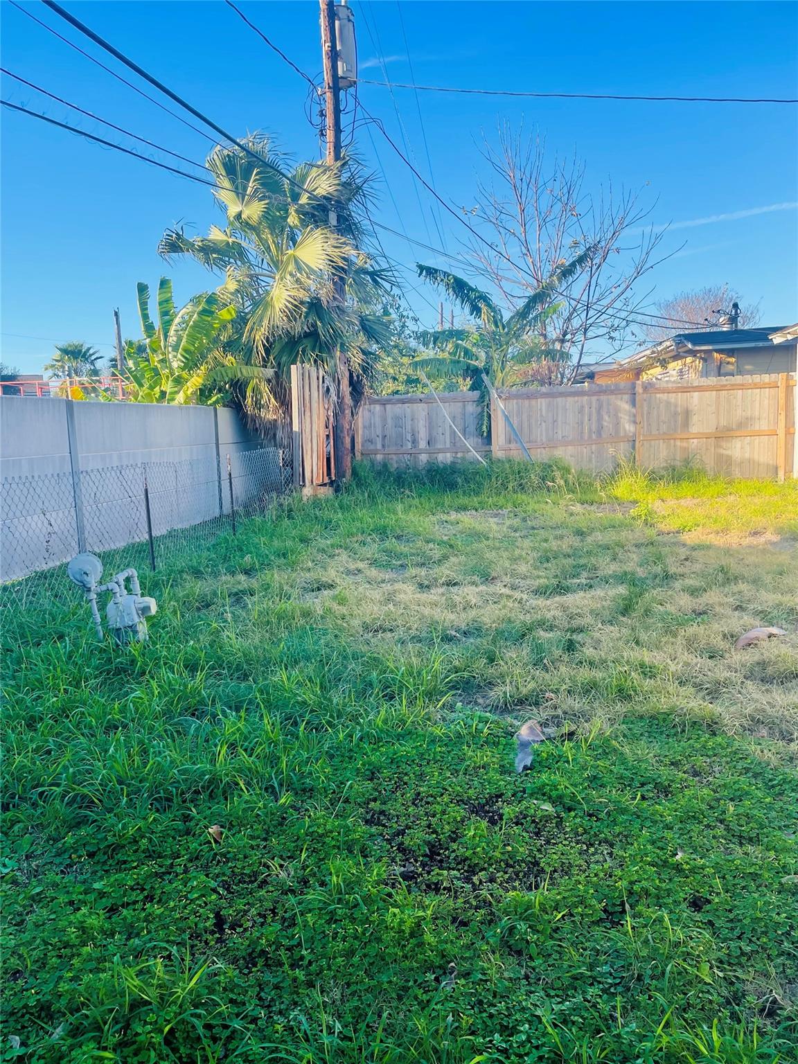 1221 Bayou Shore Drive