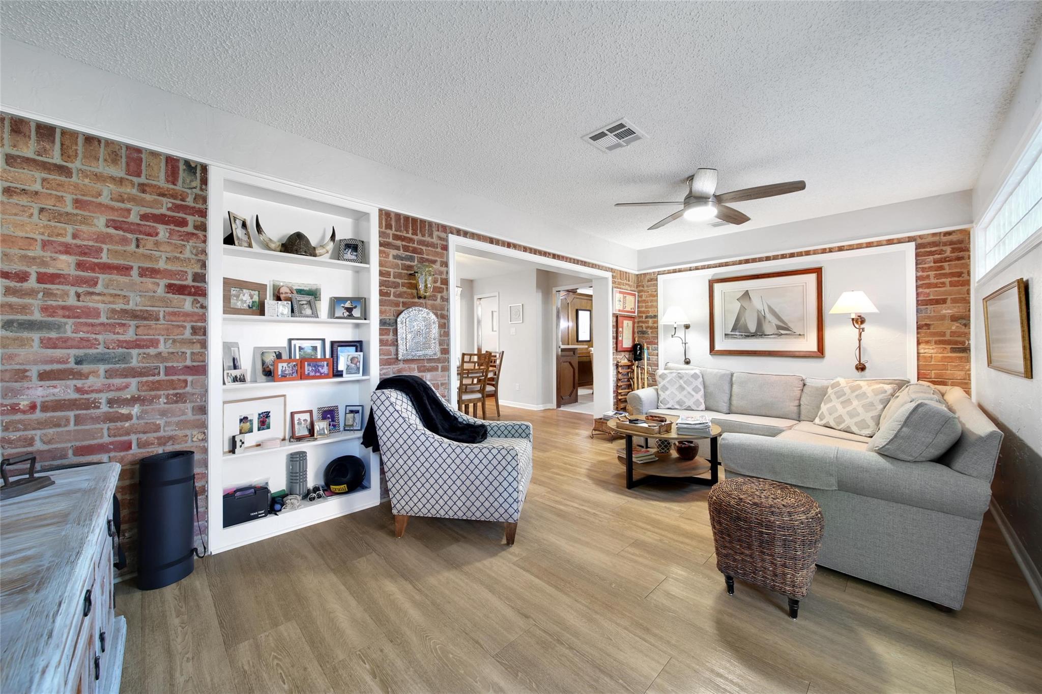 2902 Blue Lakes Lane