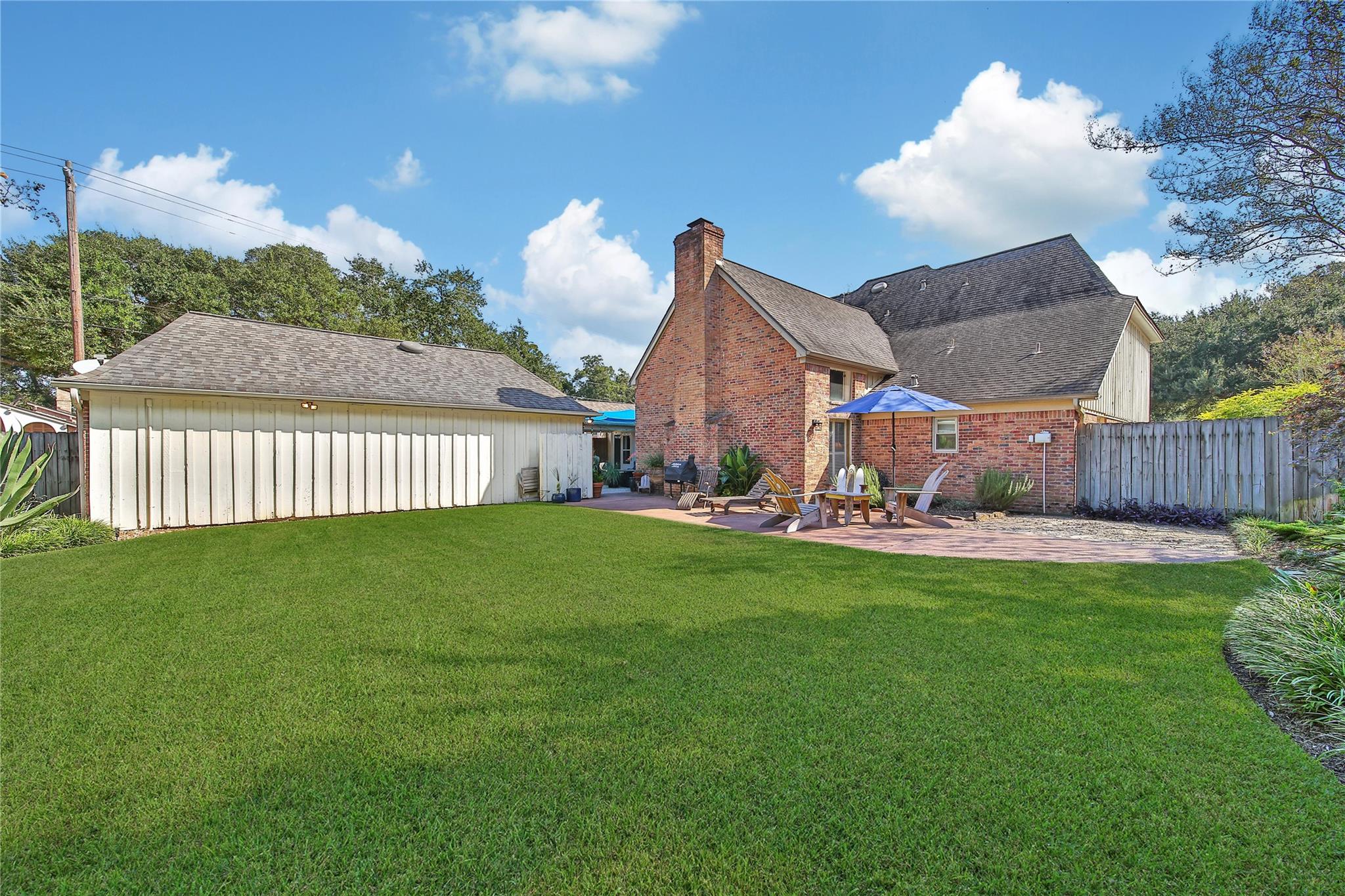 2902 Blue Lakes Lane