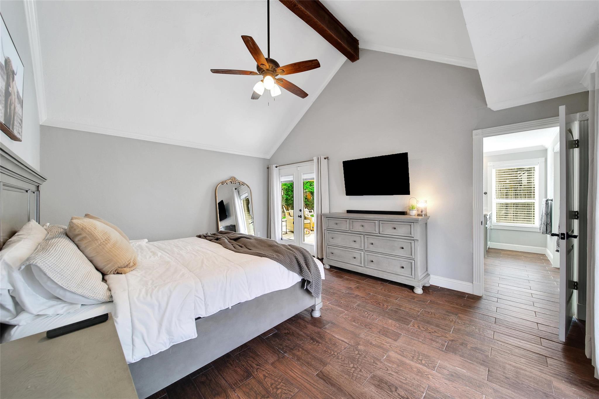 15605 Elwood Drive Drive