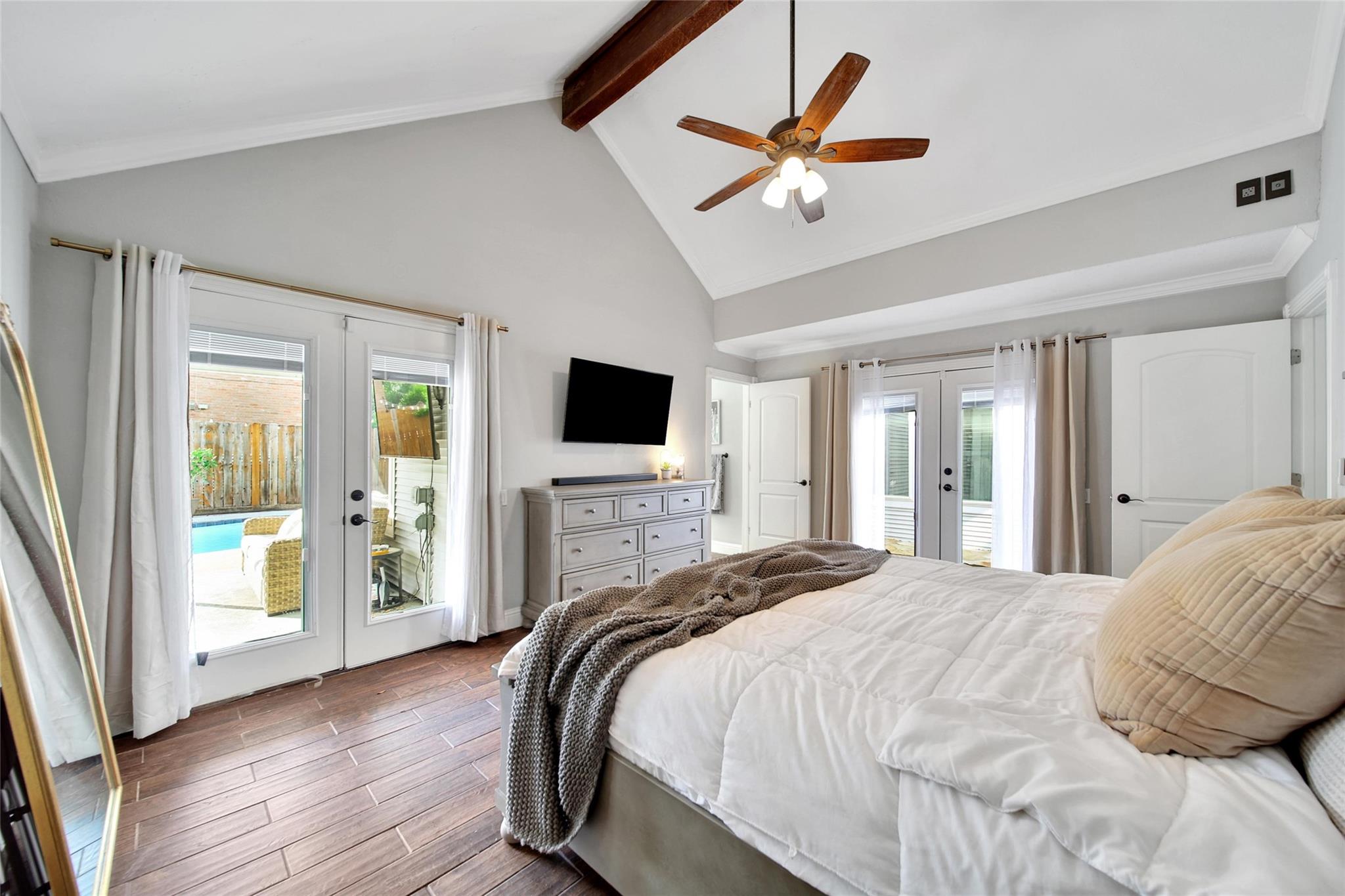 15605 Elwood Drive Drive