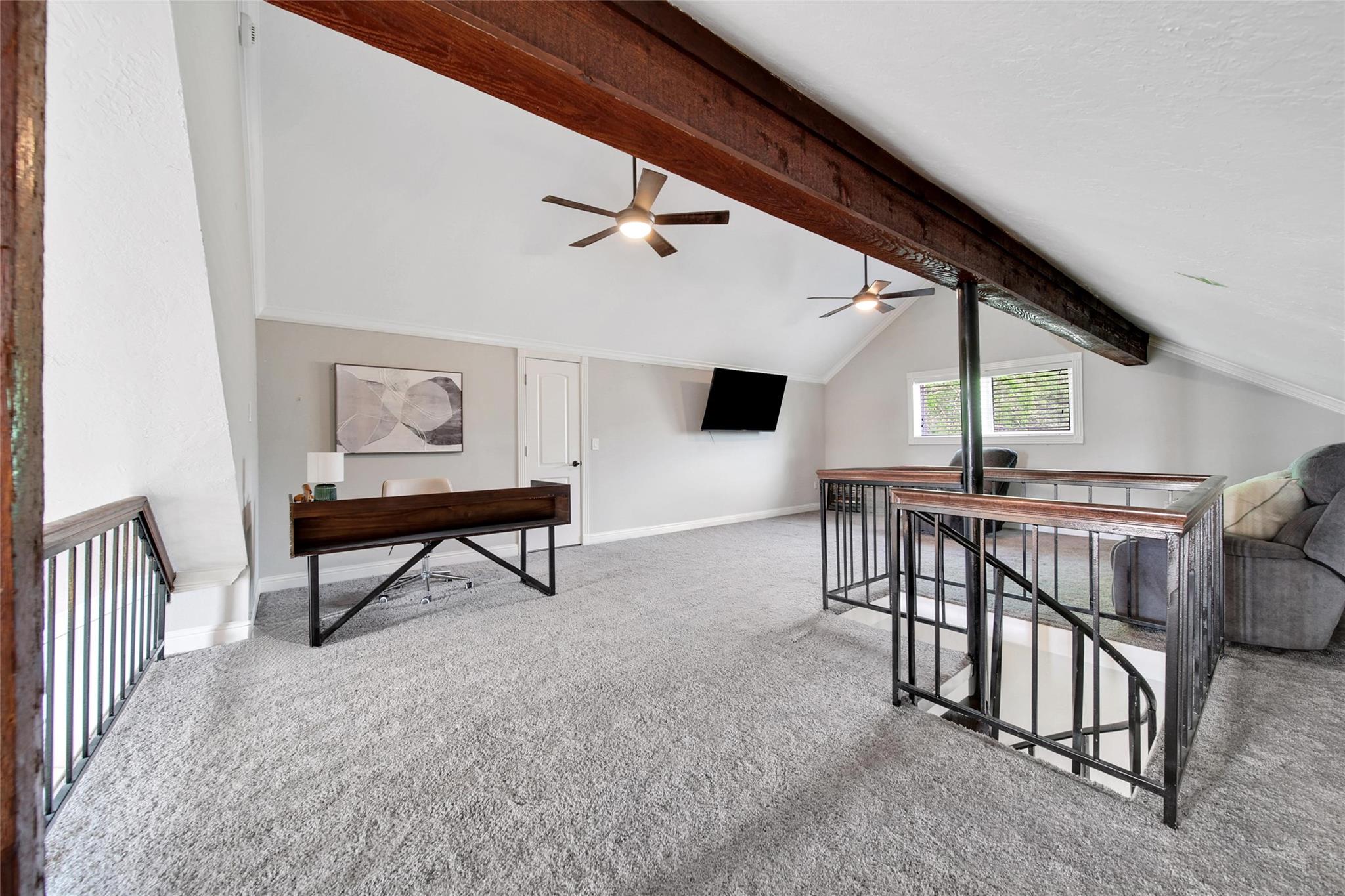 15605 Elwood Drive Drive