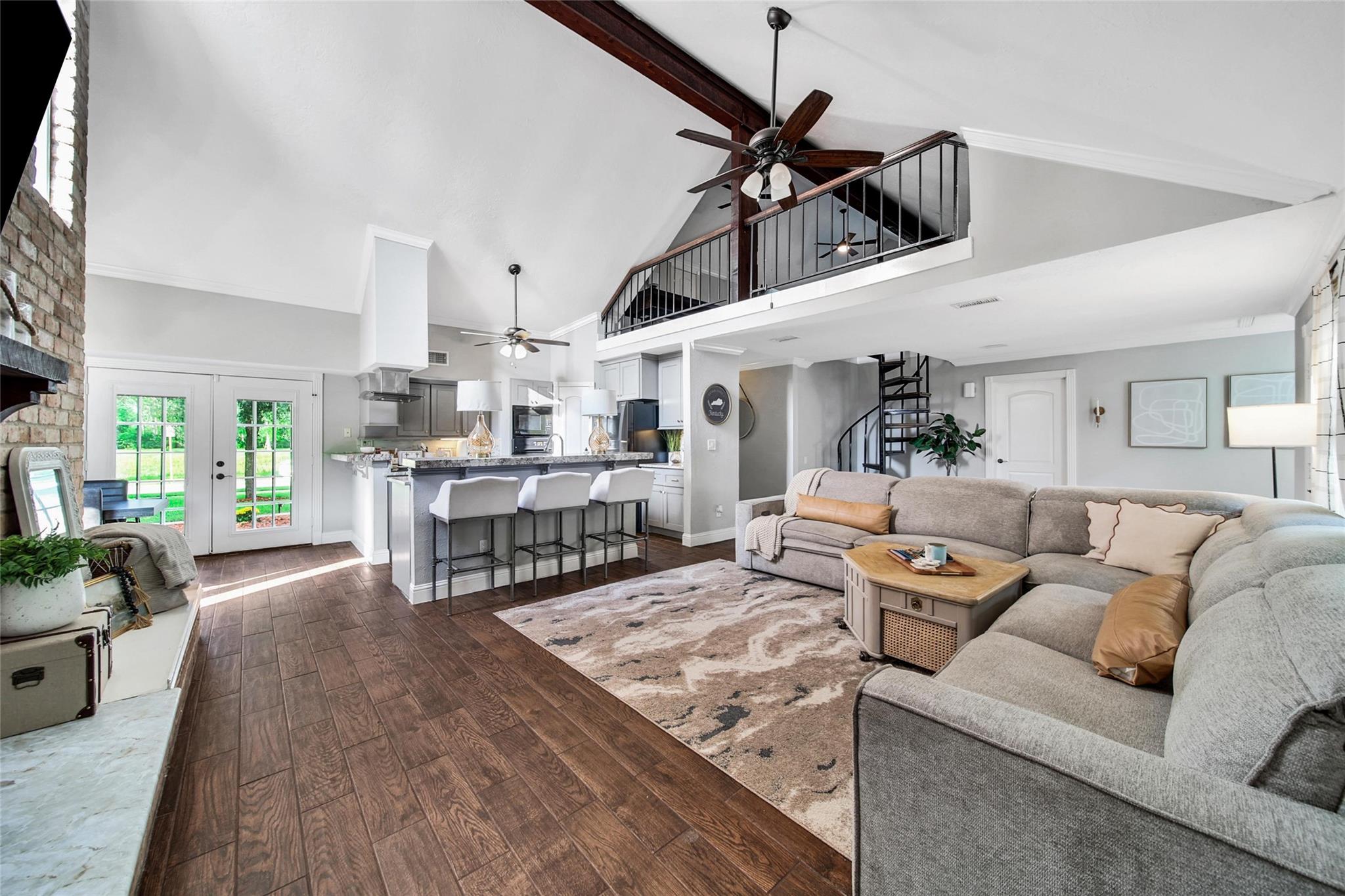 15605 Elwood Drive Drive