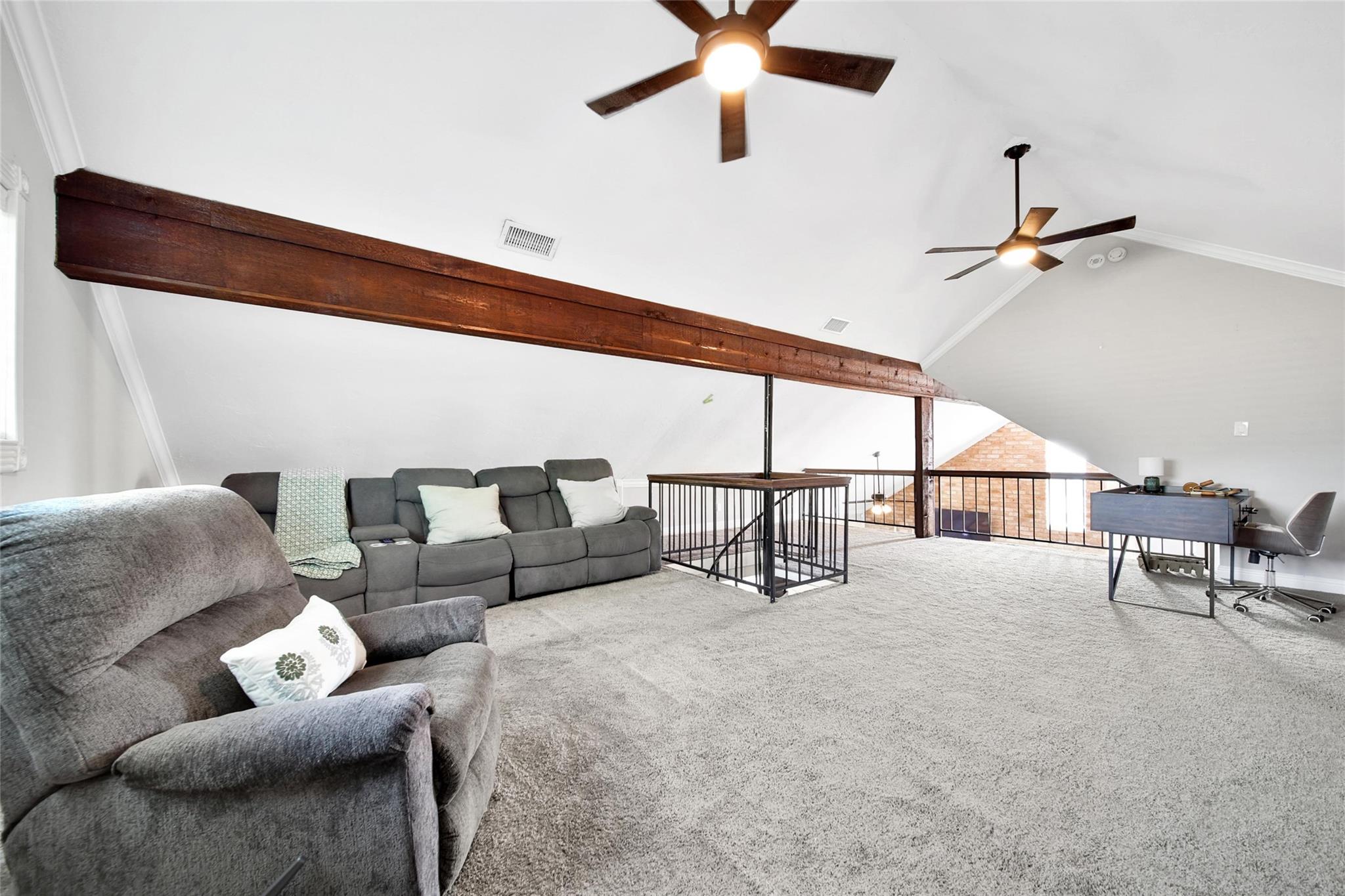 15605 Elwood Drive Drive