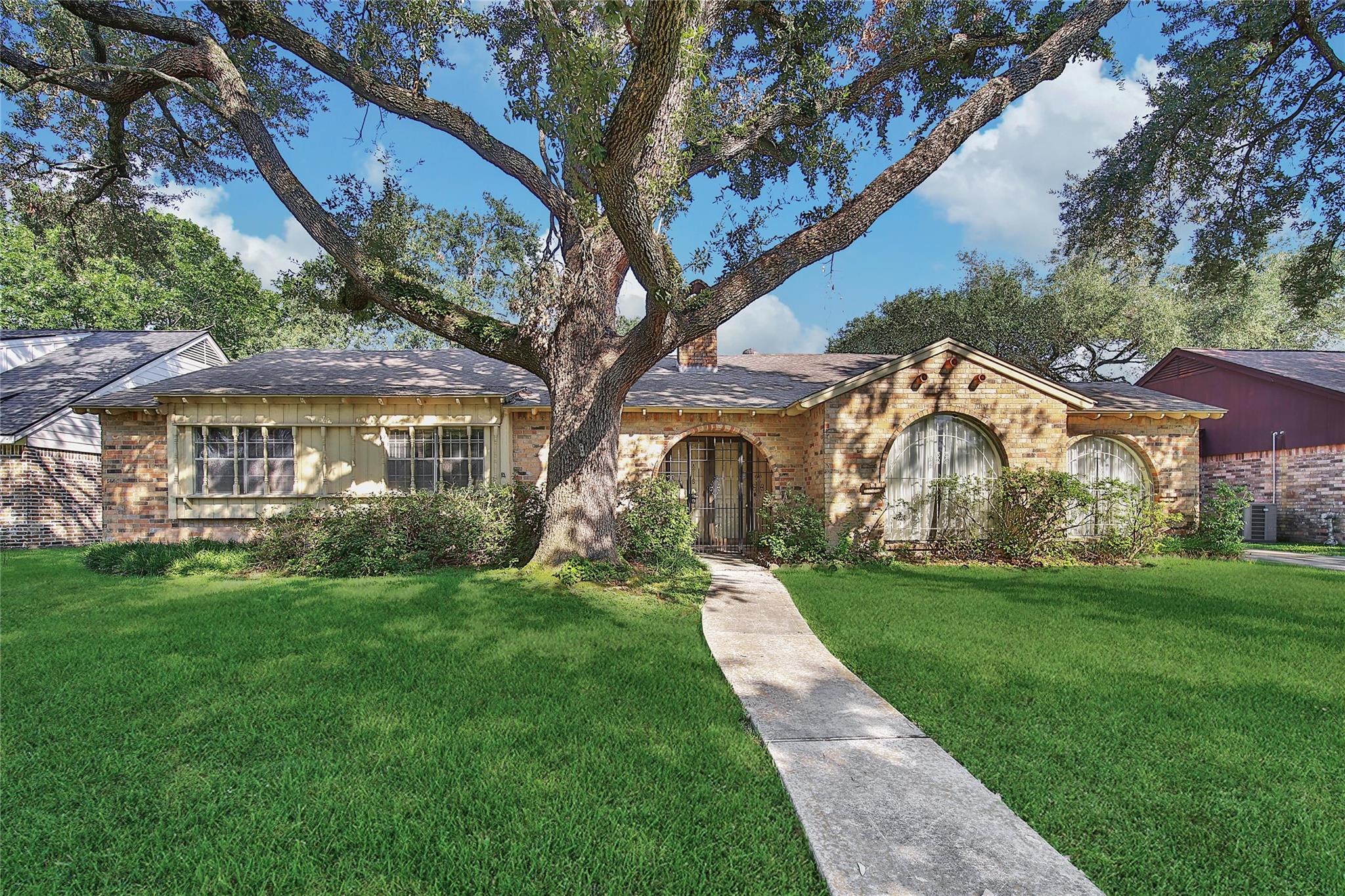 2115 Lexford Lane