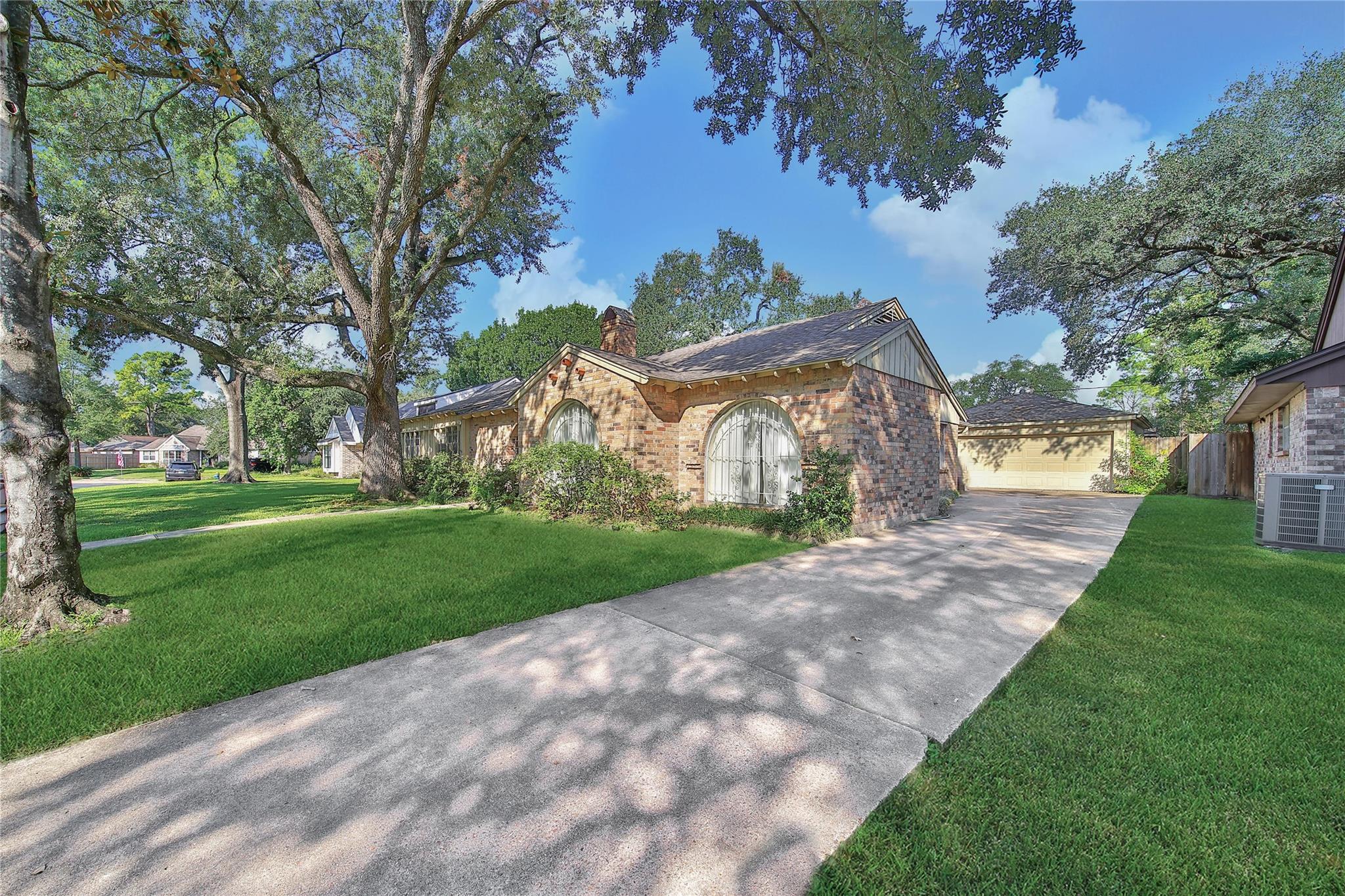2115 Lexford Lane
