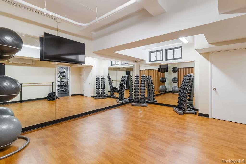 69-10 Yellowstone Boulevard Unit: 505