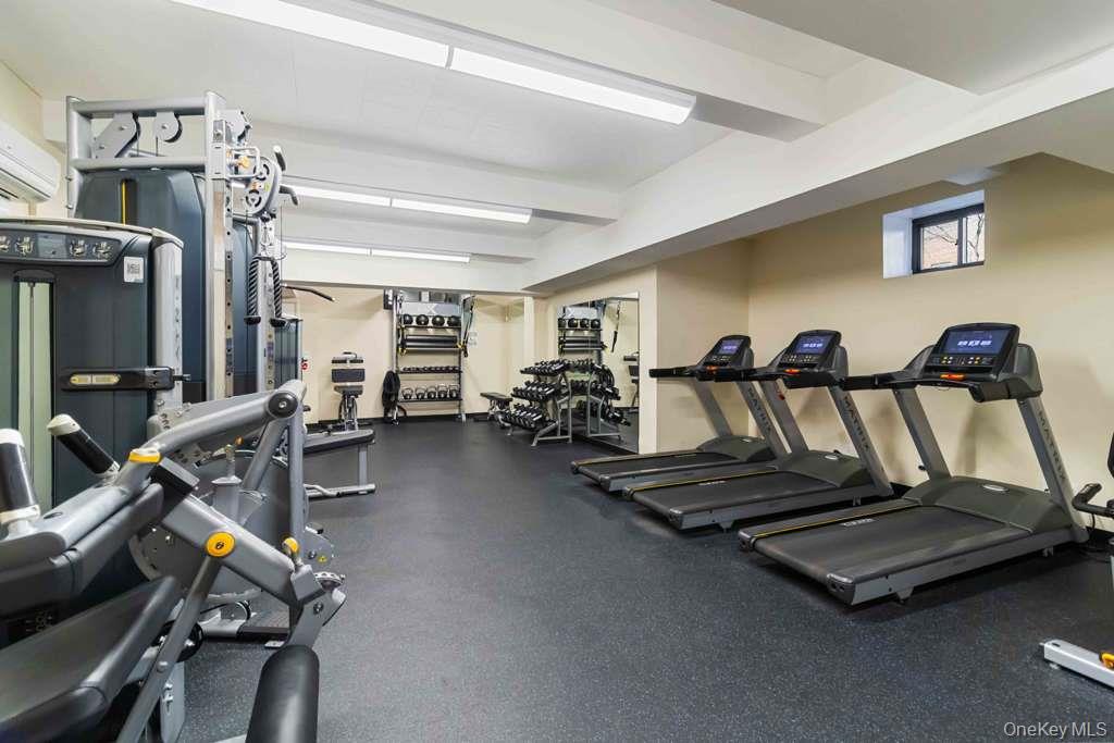 69-10 Yellowstone Boulevard Unit: 505