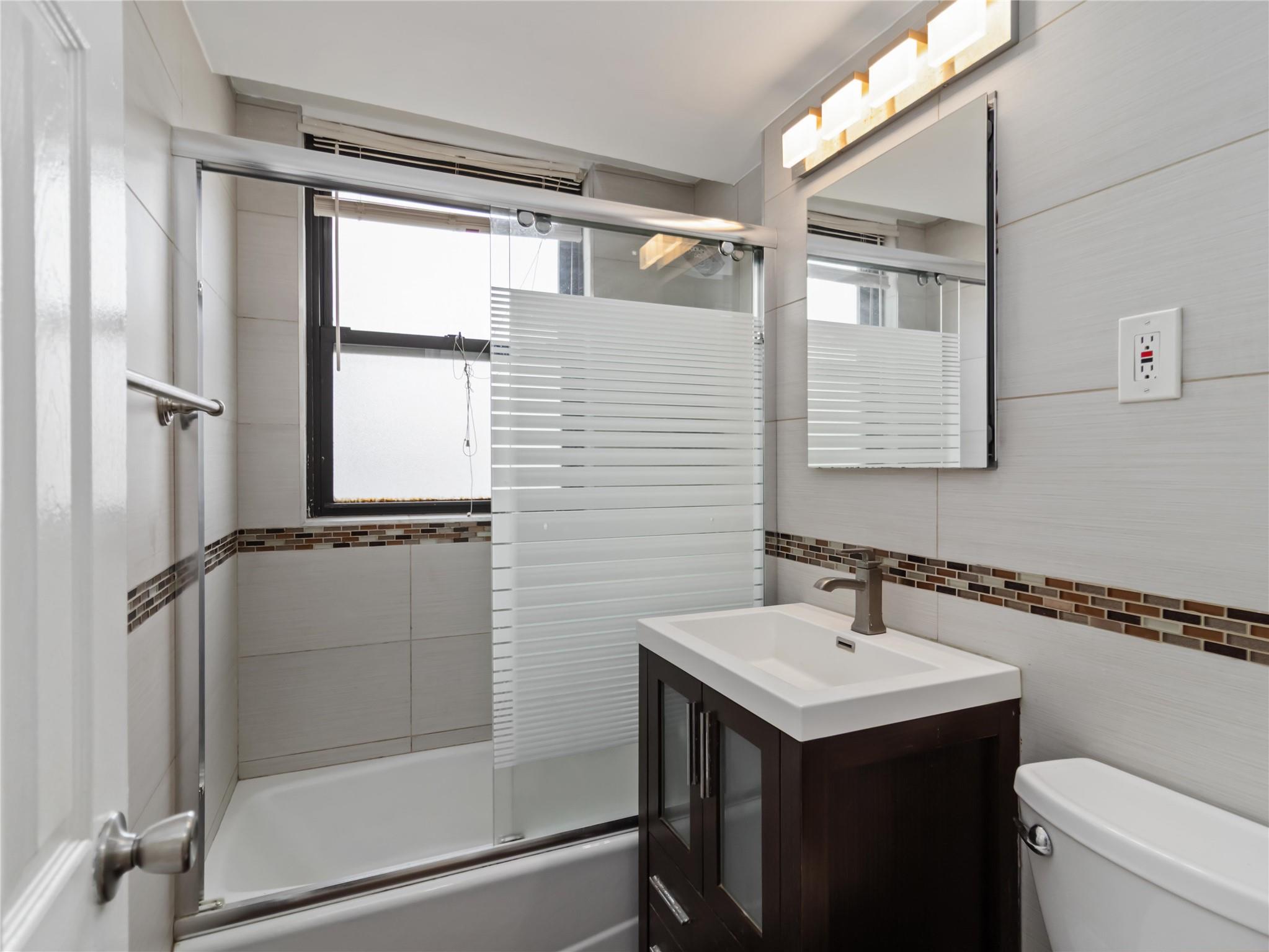 61-25 98th Street Unit: 2H