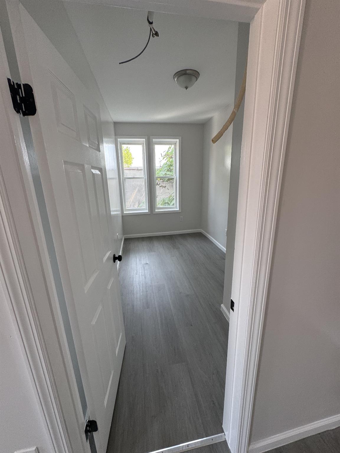 986 Rutland Road Unit: 2R