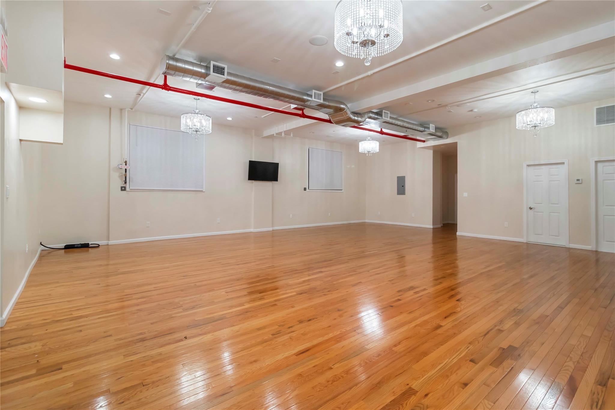 212-26 Jamaica Avenue